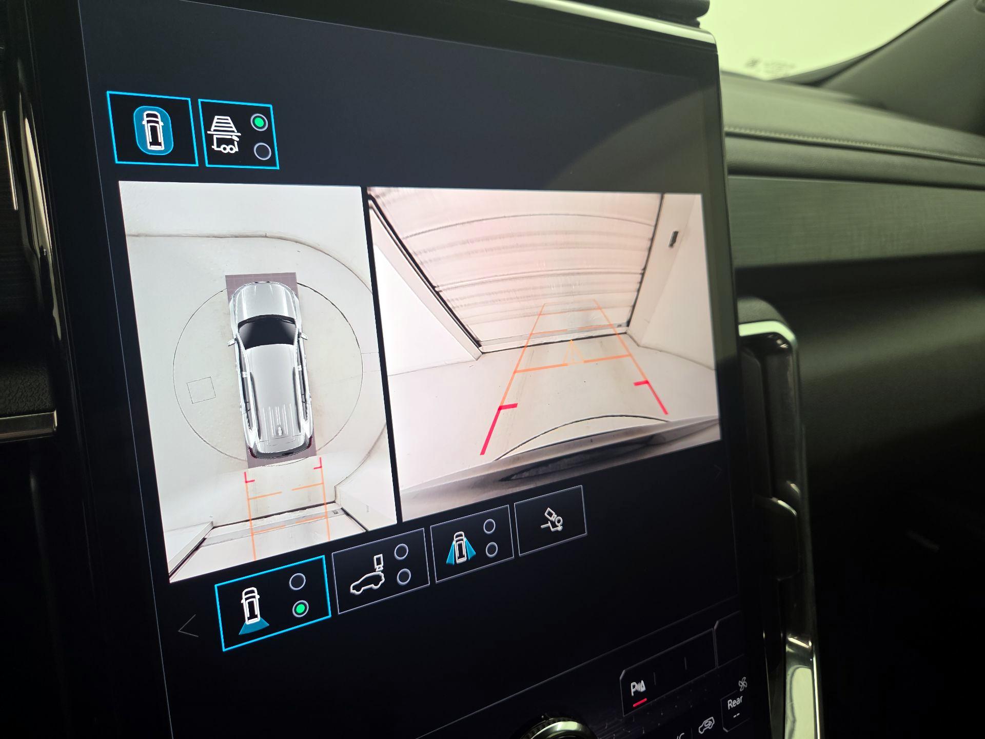 Thumbnail: 2025 GMC Acadia - 15