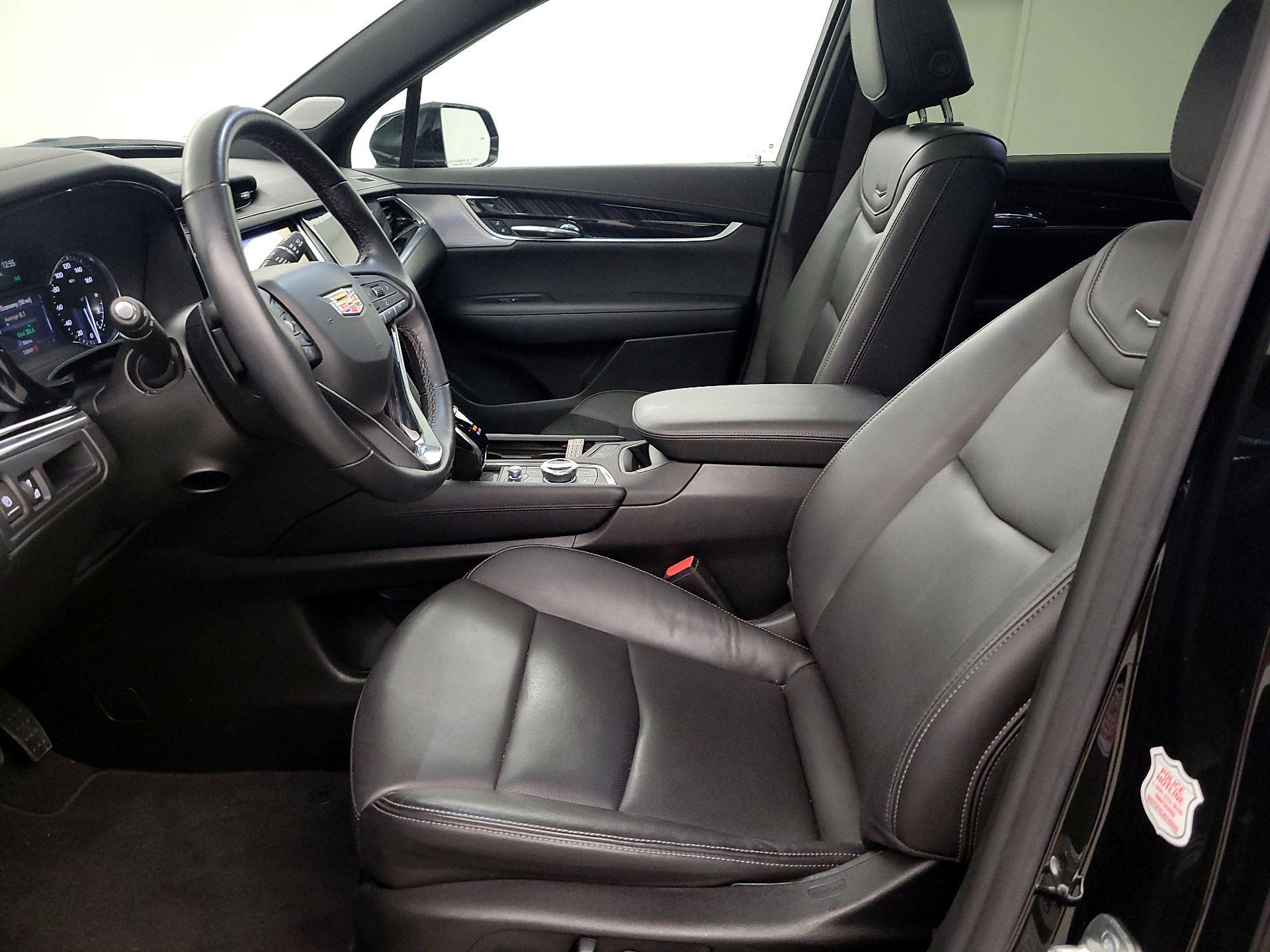 Thumbnail: 2025 Cadillac XT6 - 11