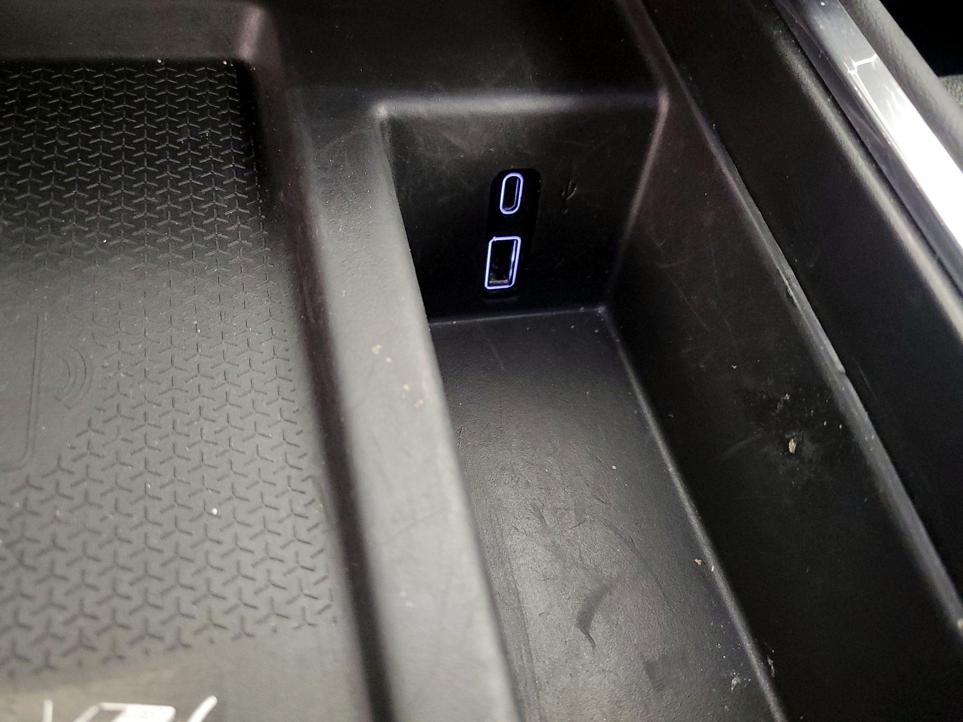 Thumbnail: 2025 GMC Acadia - 18