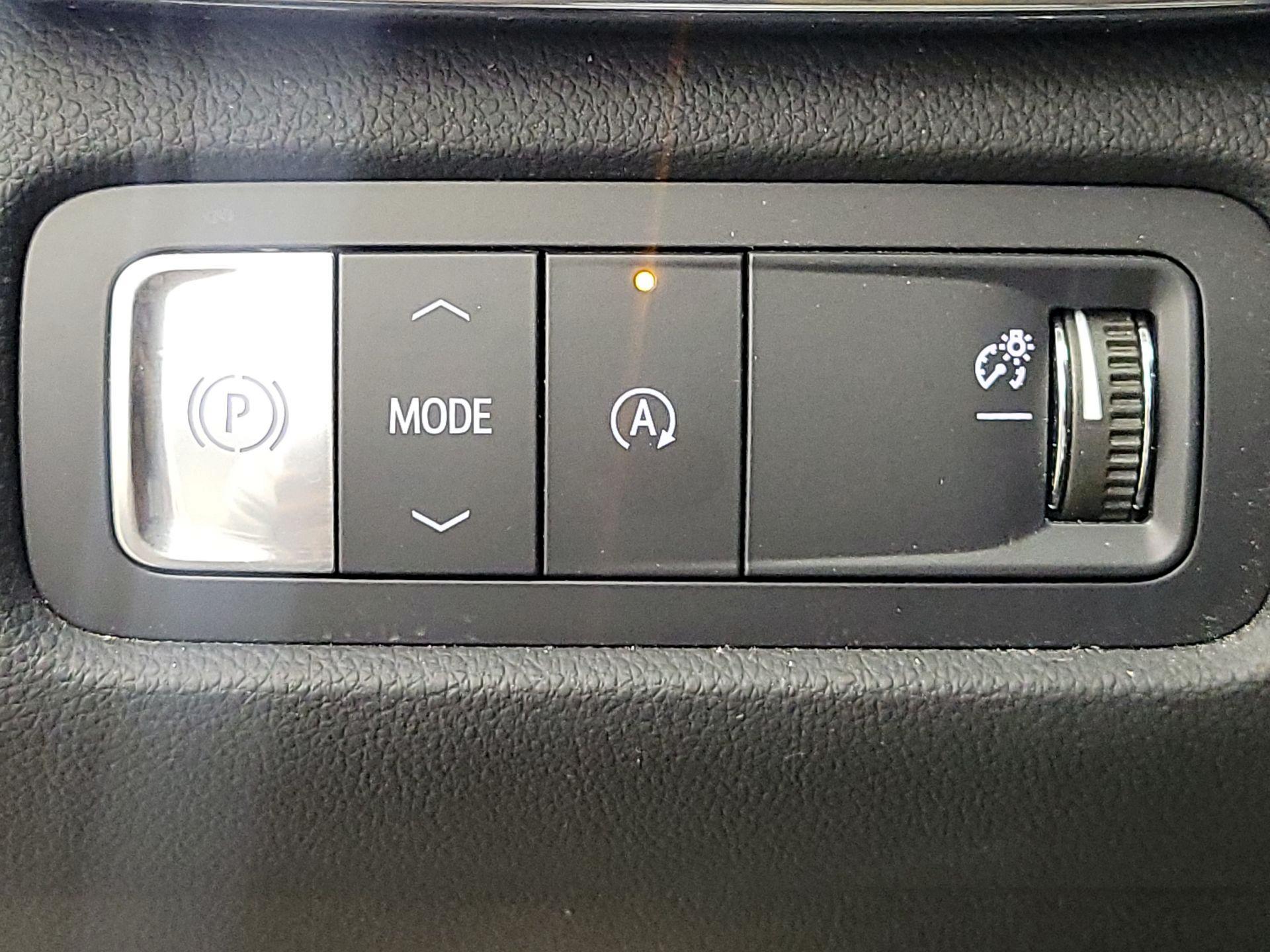 Thumbnail: 2025 GMC Acadia - 13