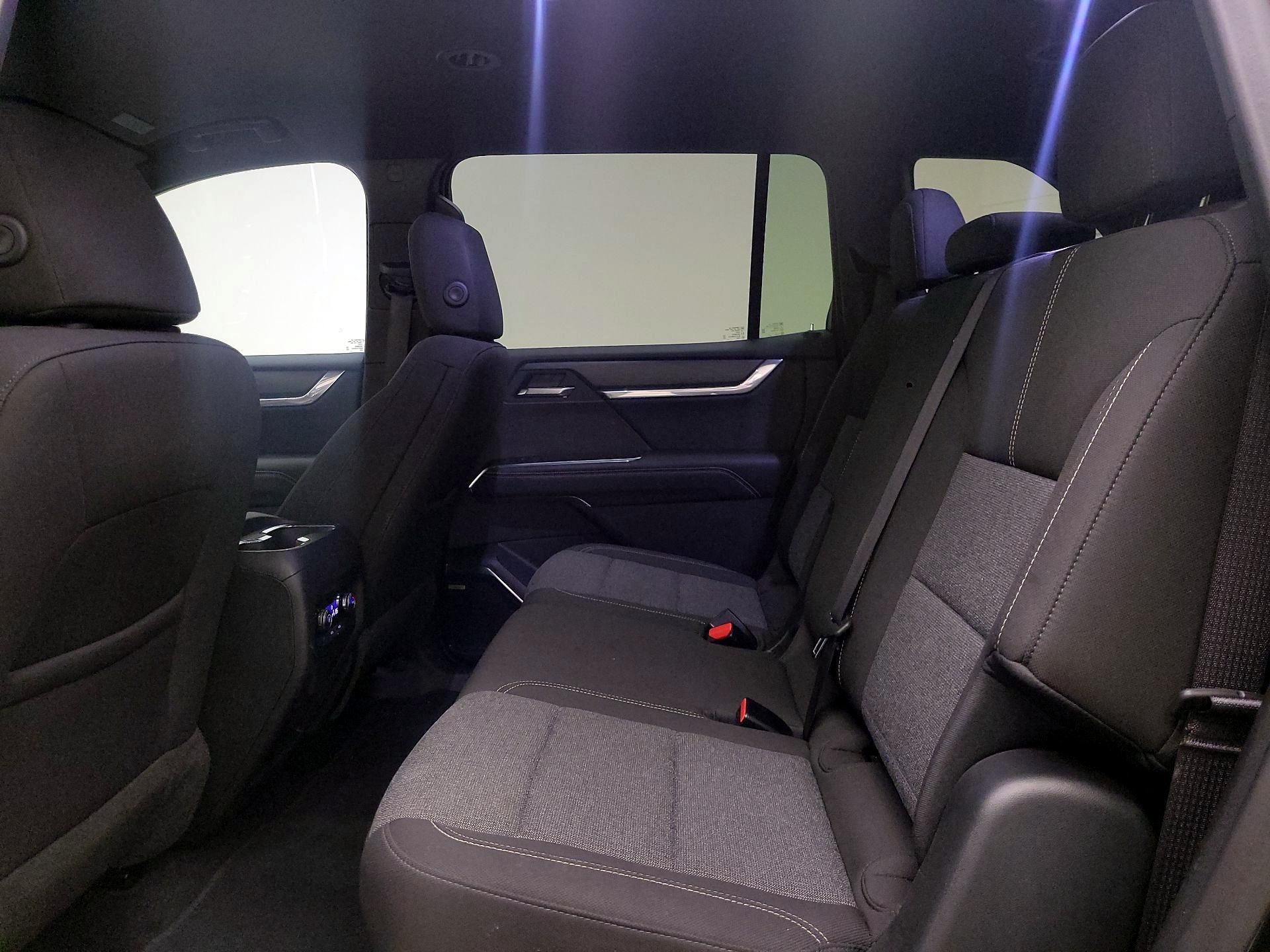 Thumbnail: 2025 GMC Acadia - 20