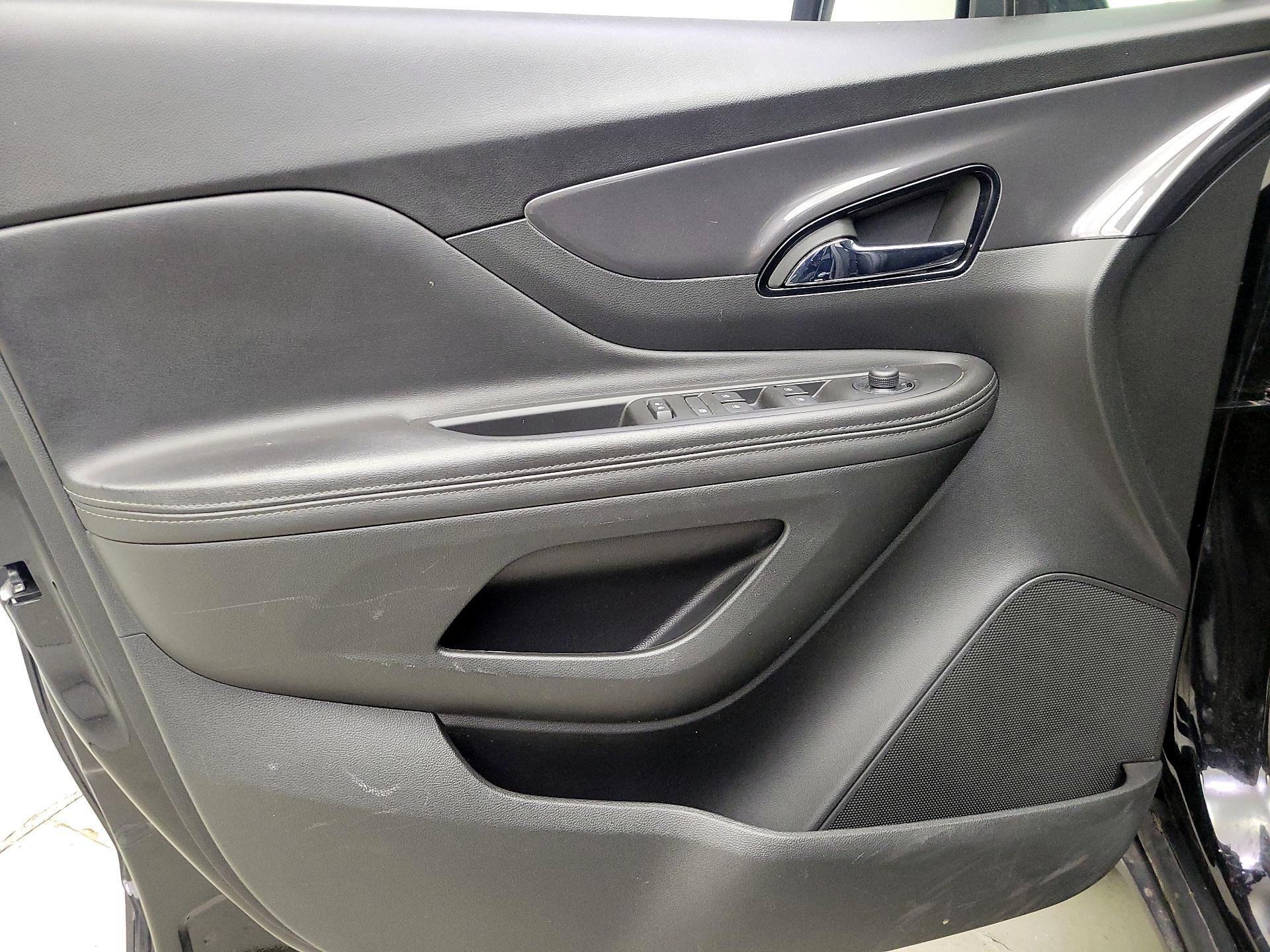 Thumbnail: 2022 Buick Encore - 12