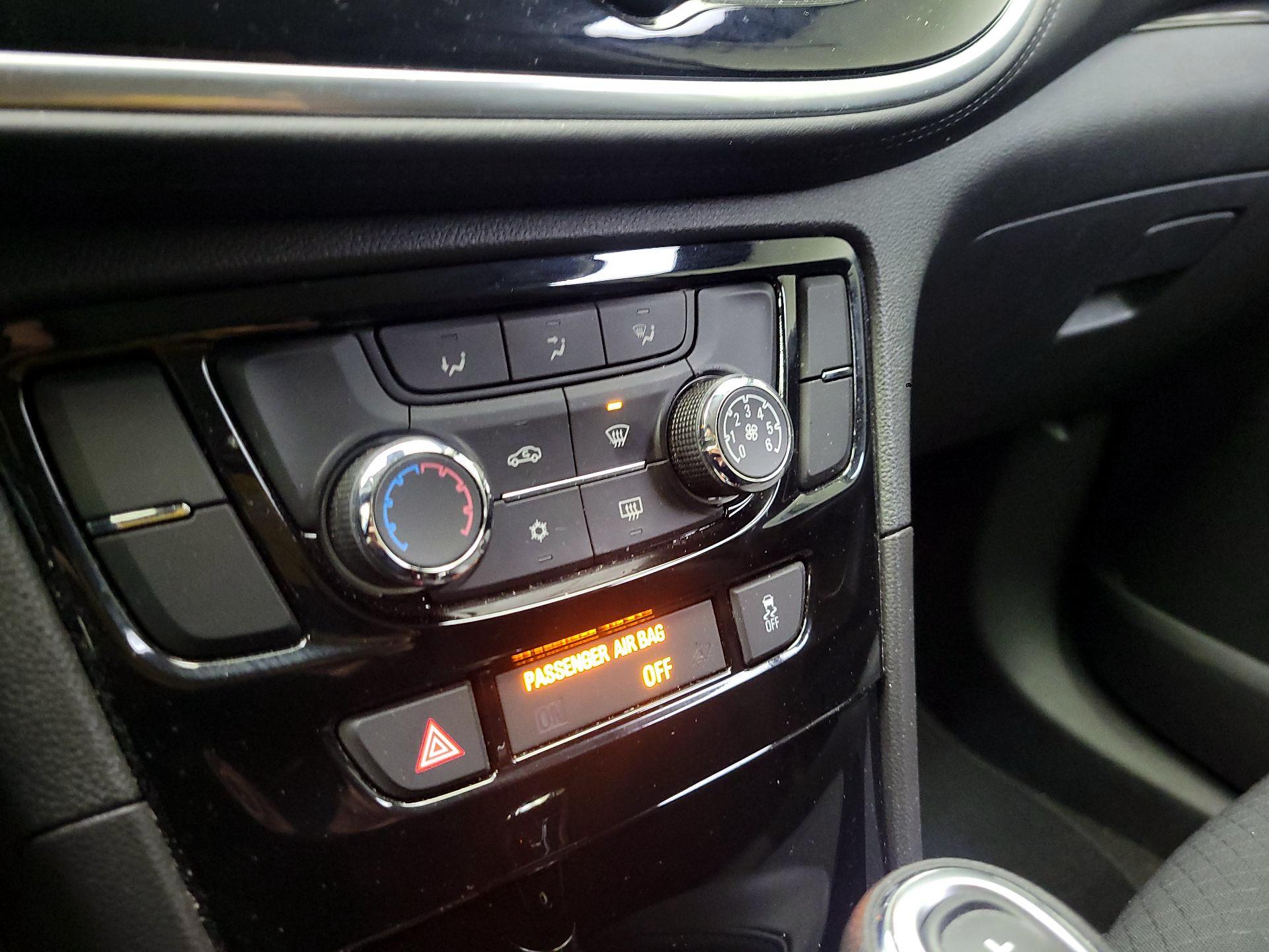 Thumbnail: 2022 Buick Encore - 17