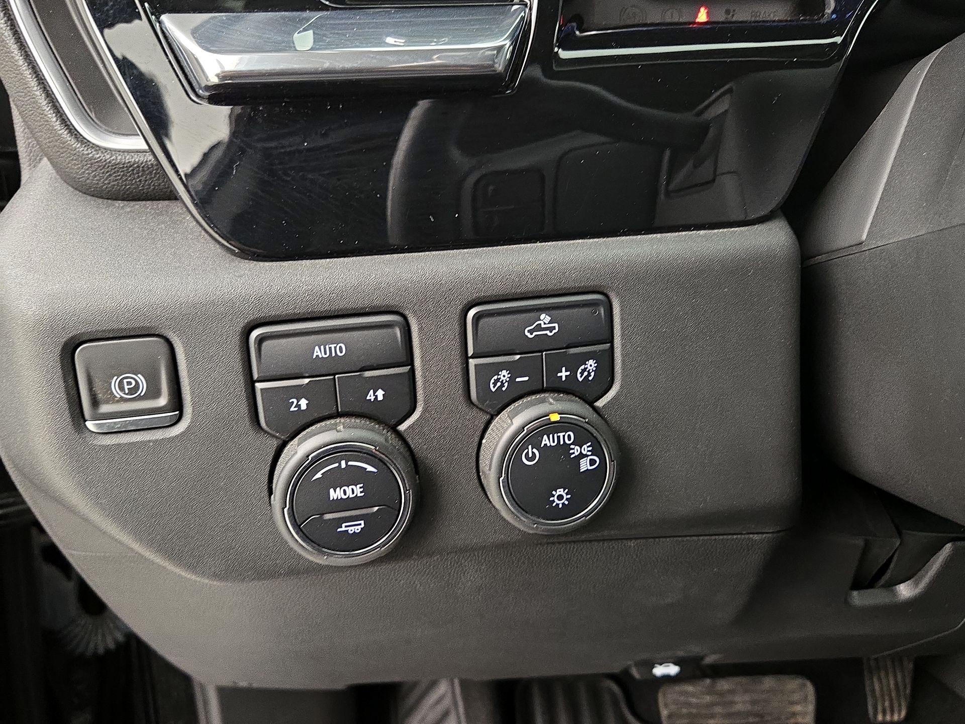 Thumbnail: 2023 Chevrolet Silverado 1500 - 13