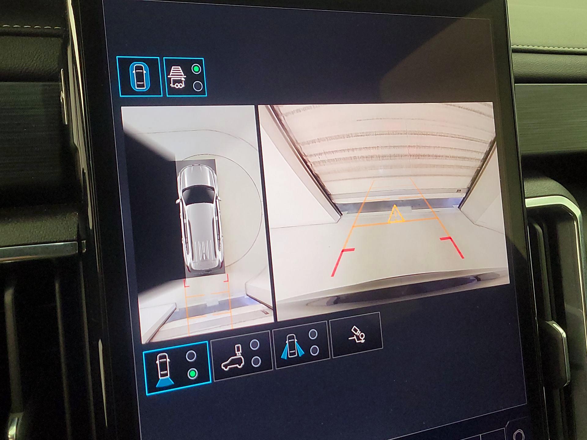 Thumbnail: 2025 GMC Acadia - 14