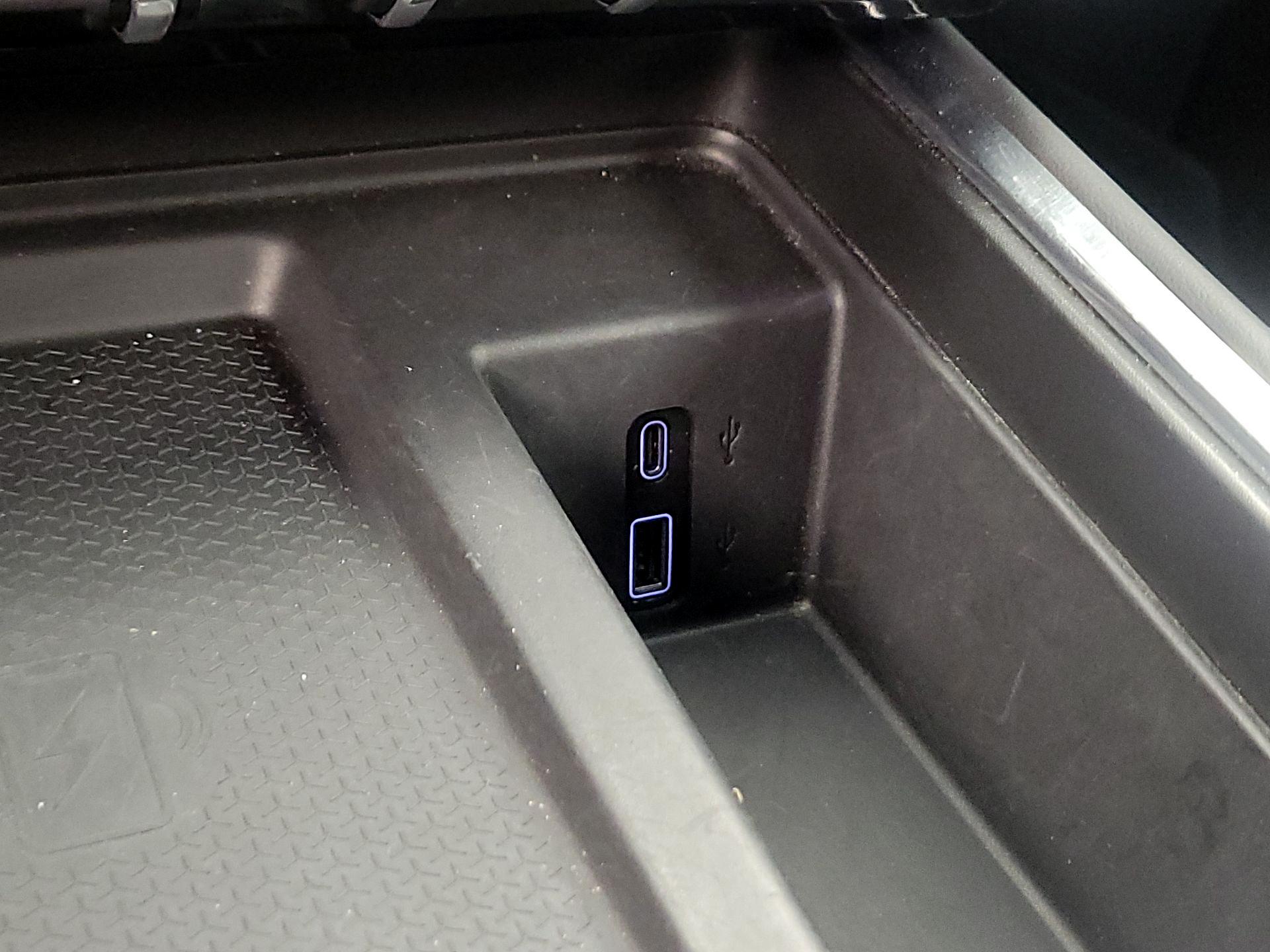 Thumbnail: 2025 GMC Acadia - 18