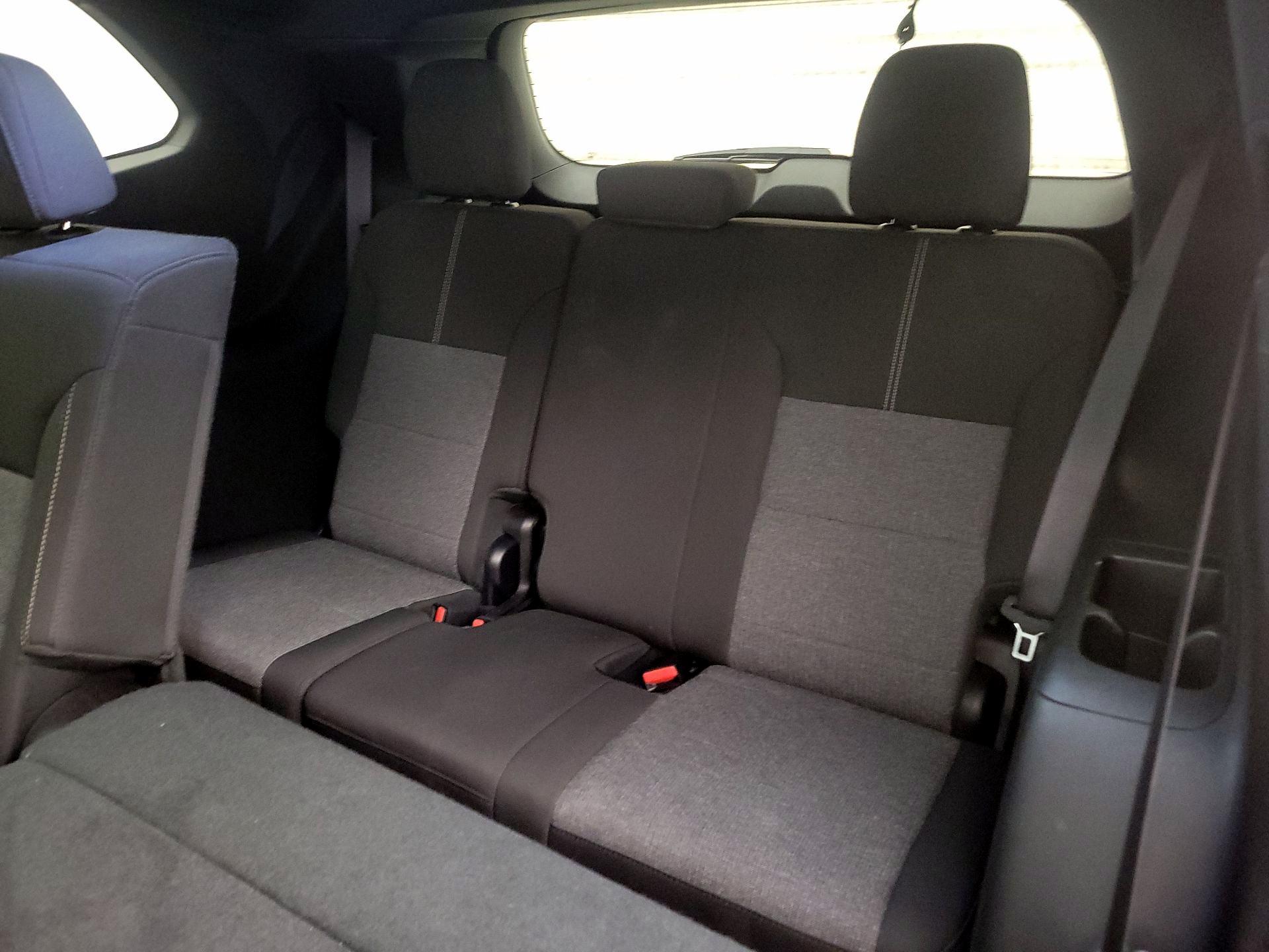 Thumbnail: 2025 GMC Acadia - 20