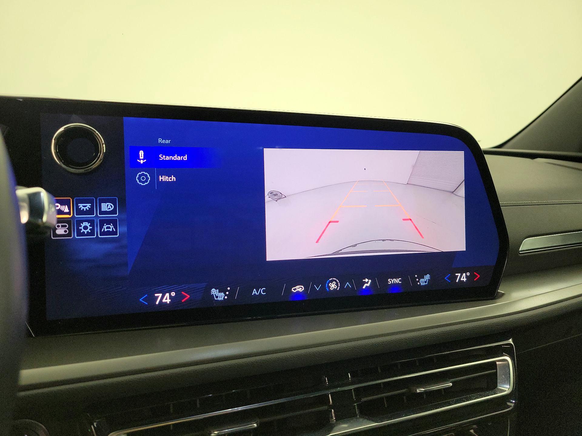 Thumbnail: 2025 Chevrolet Traverse - 14