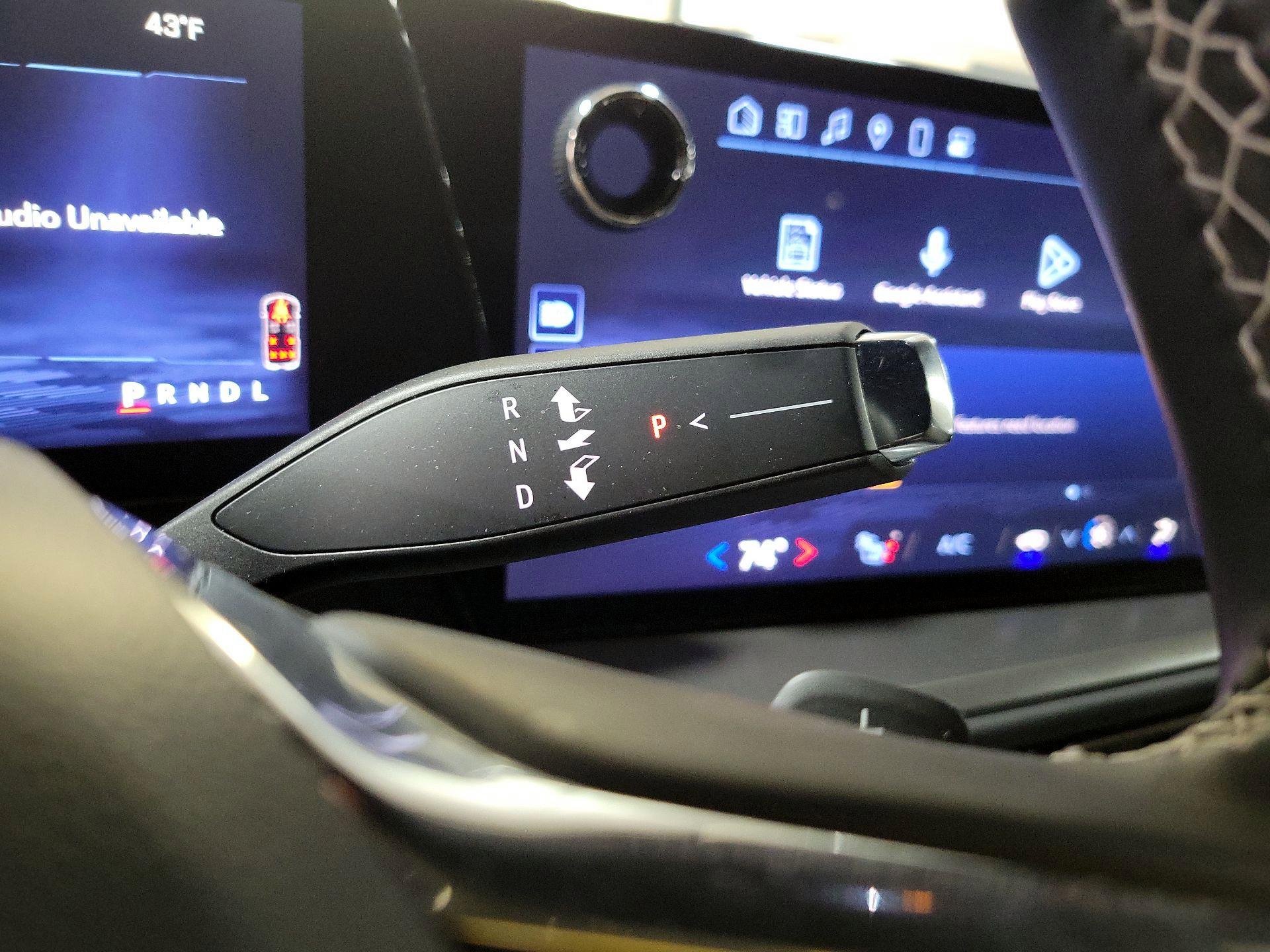 Thumbnail: 2025 Chevrolet Traverse - 17