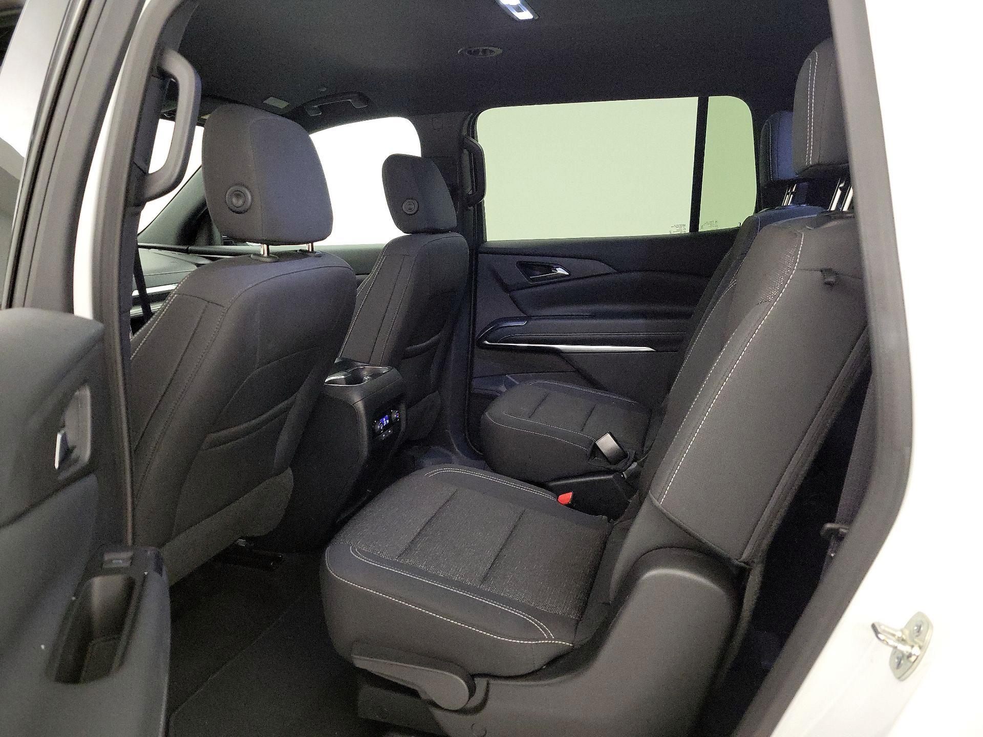 Thumbnail: 2025 Chevrolet Traverse - 18