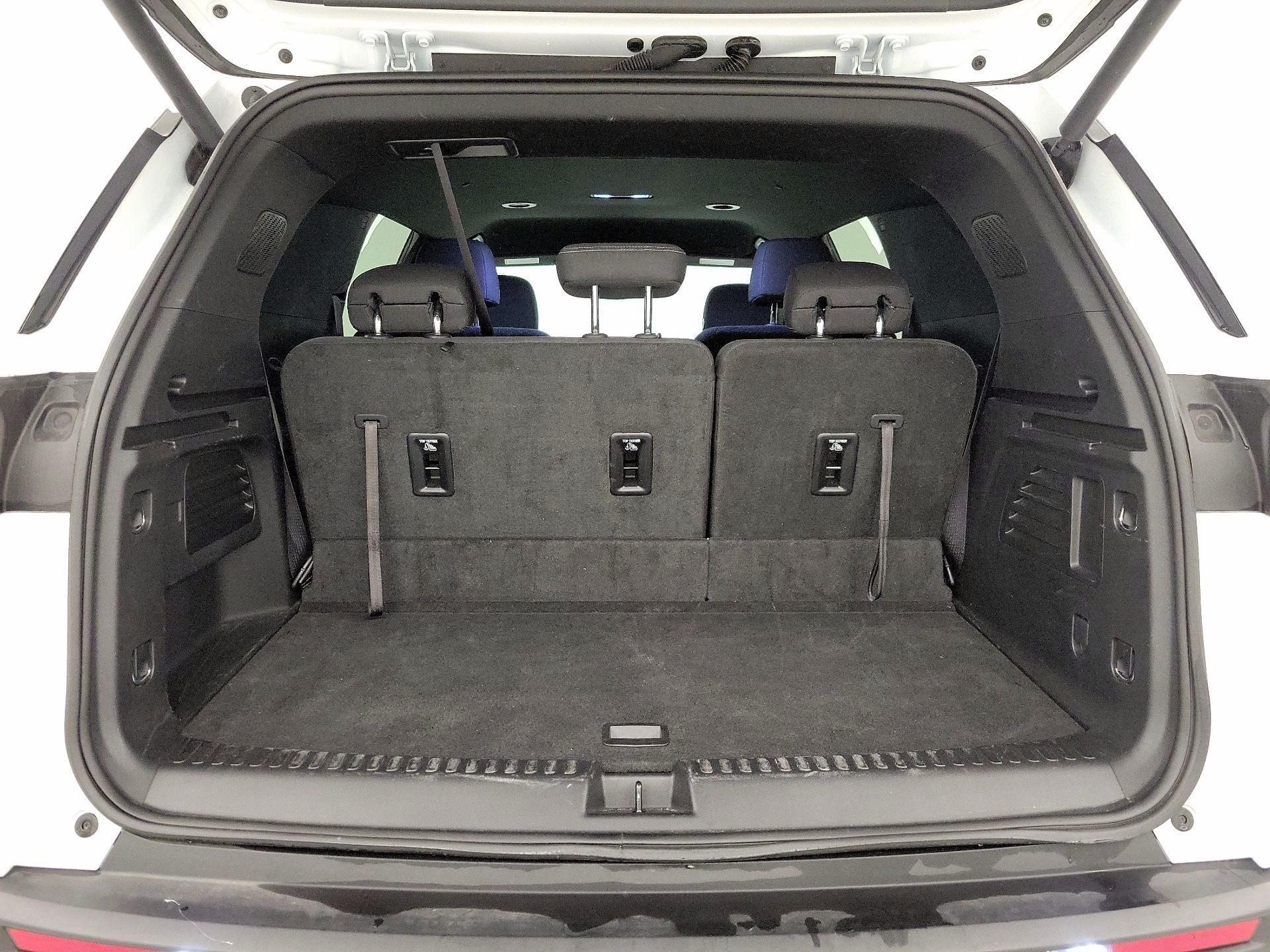 Thumbnail: 2025 Chevrolet Traverse - 19