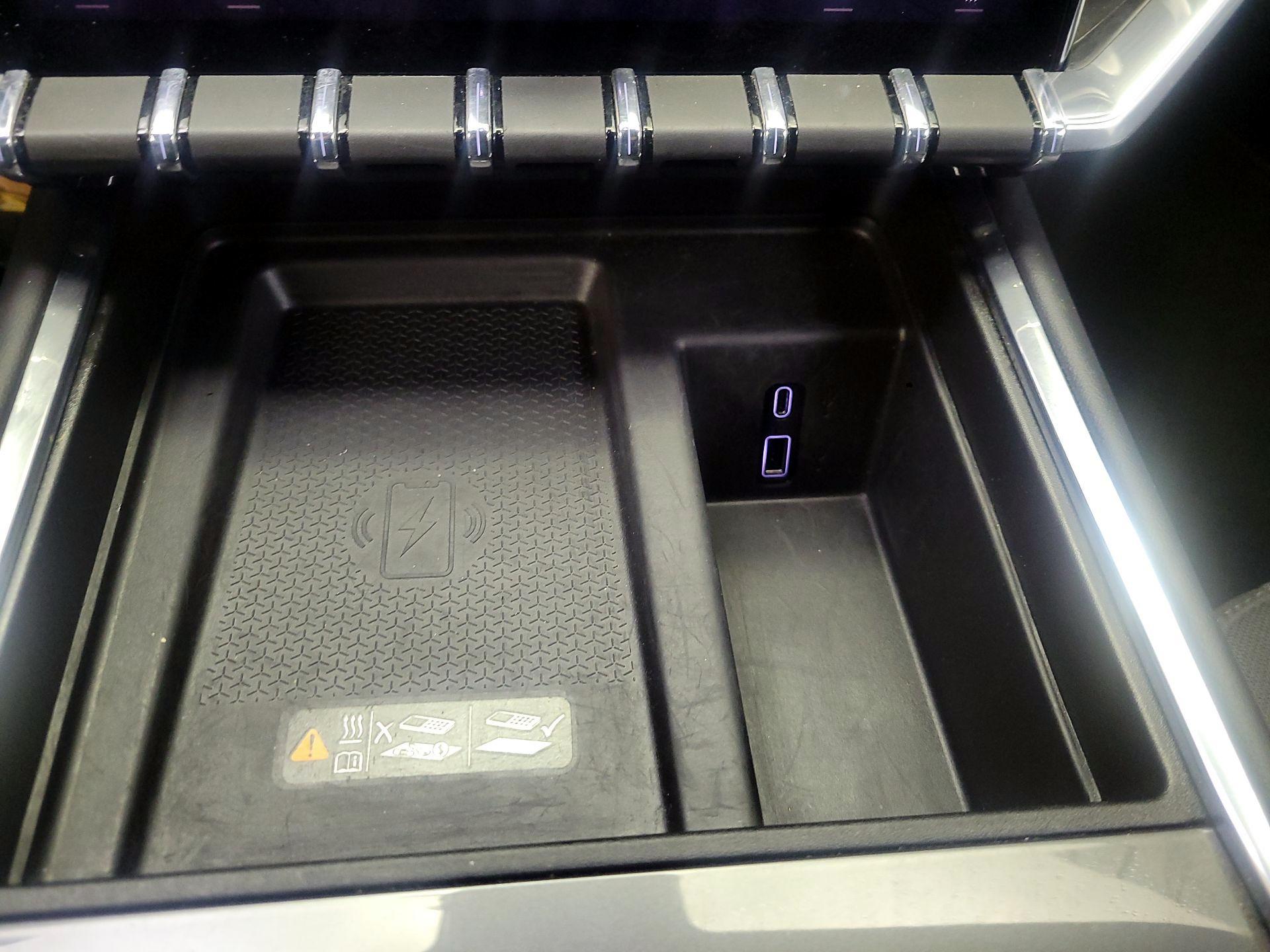 Thumbnail: 2025 GMC Acadia - 18