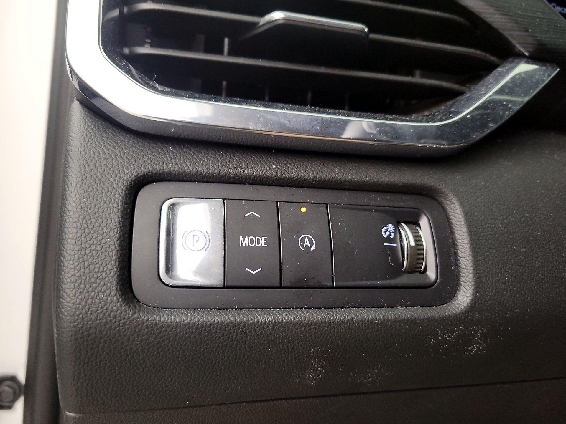 Thumbnail: 2025 GMC Acadia - 13