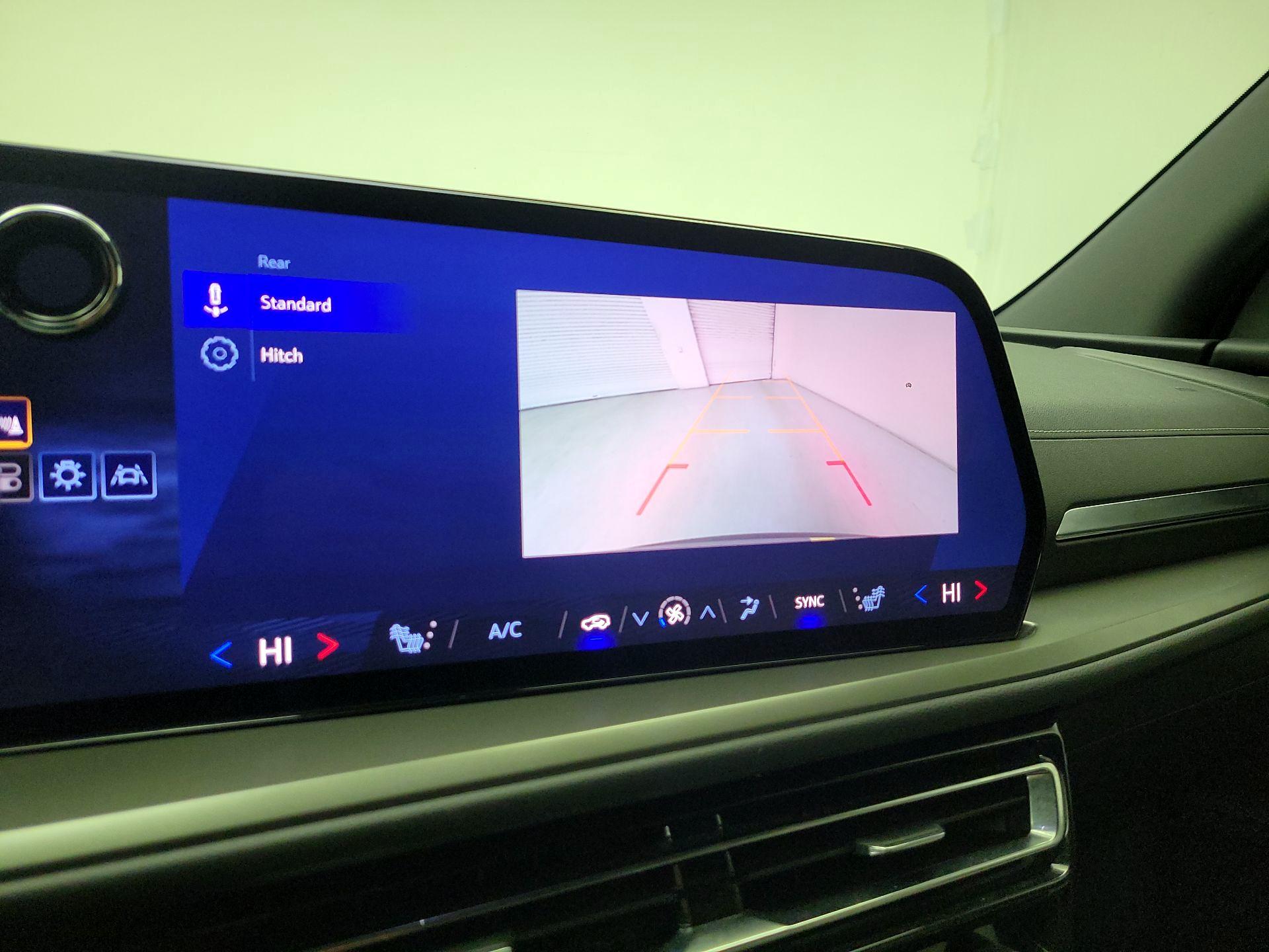 Thumbnail: 2025 Chevrolet Traverse - 15