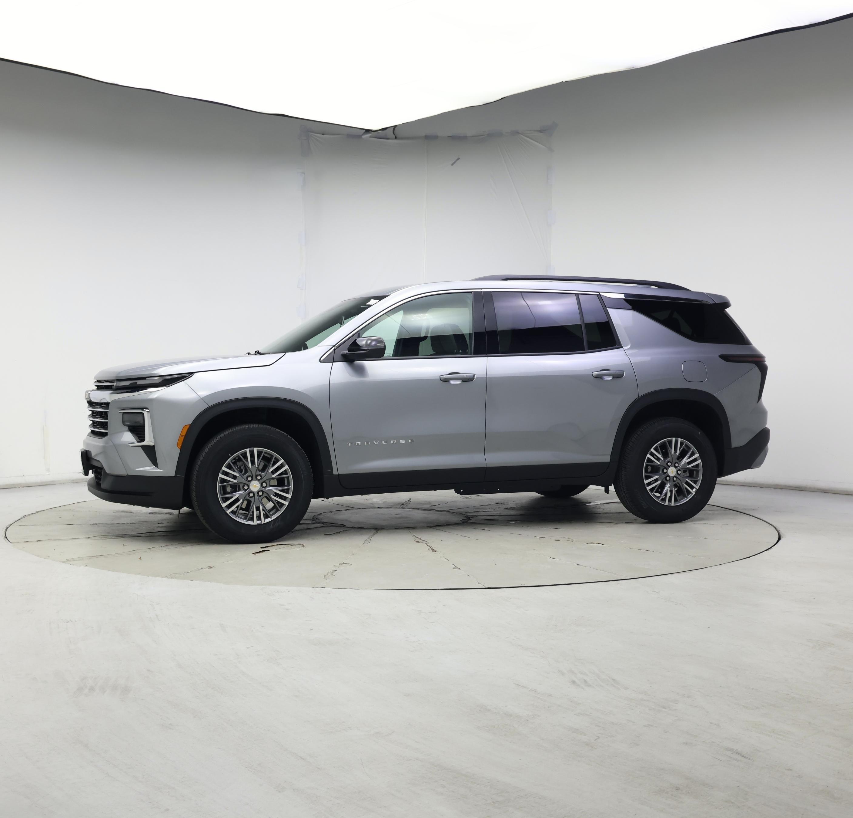 Thumbnail: 2025 Chevrolet Traverse - 3