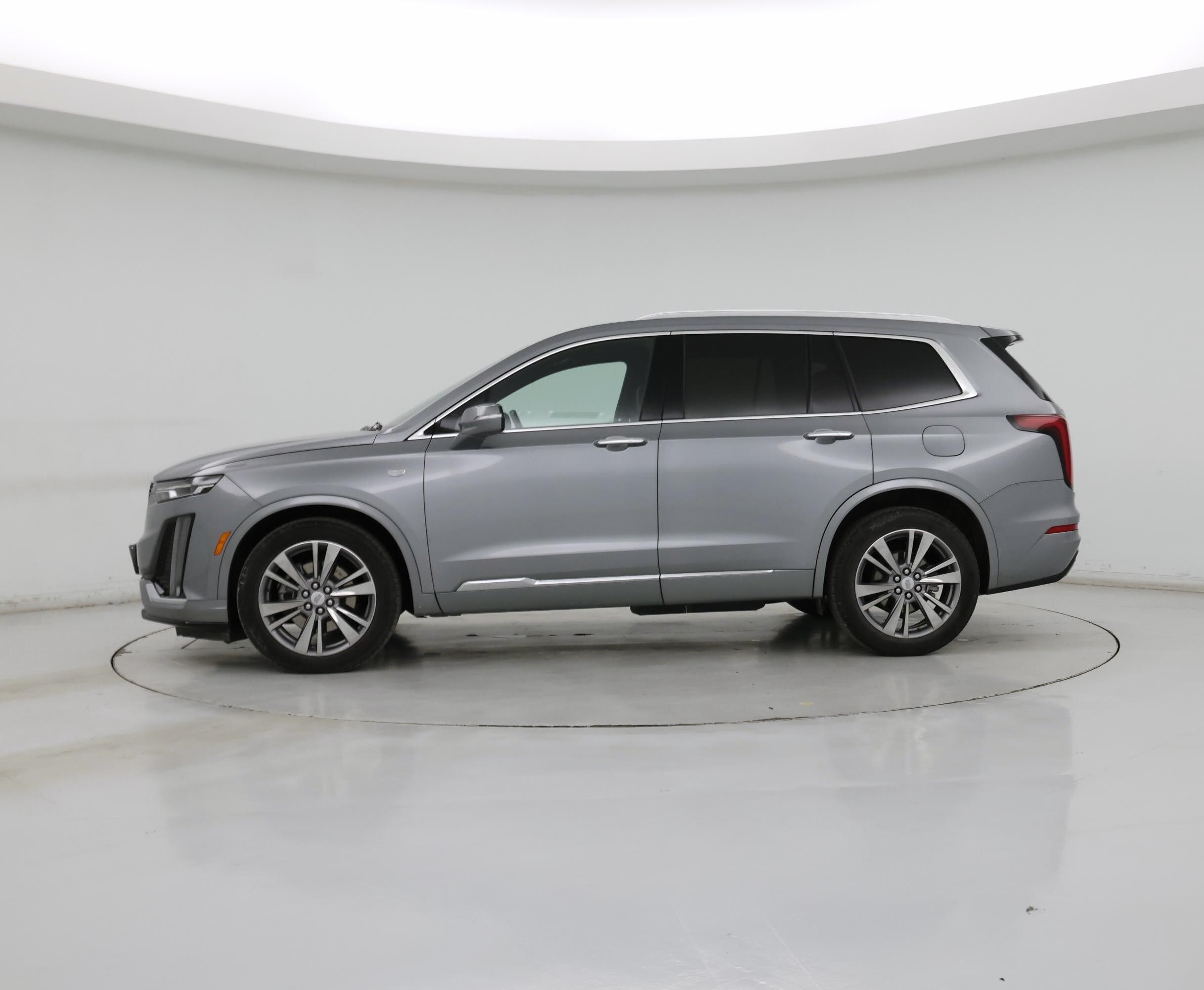 Thumbnail: 2025 Cadillac XT6 - 3