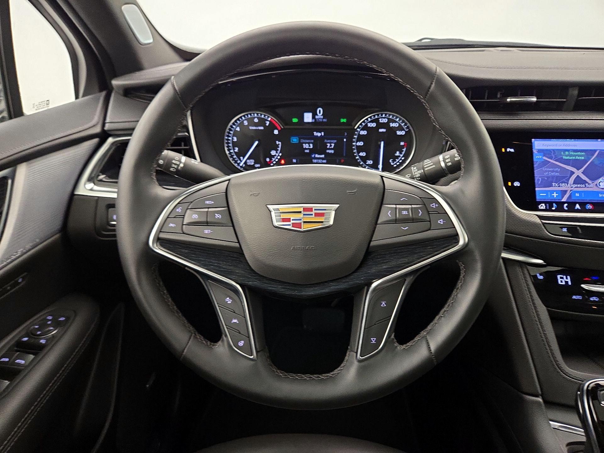 Thumbnail: 2025 Cadillac XT5 - 10