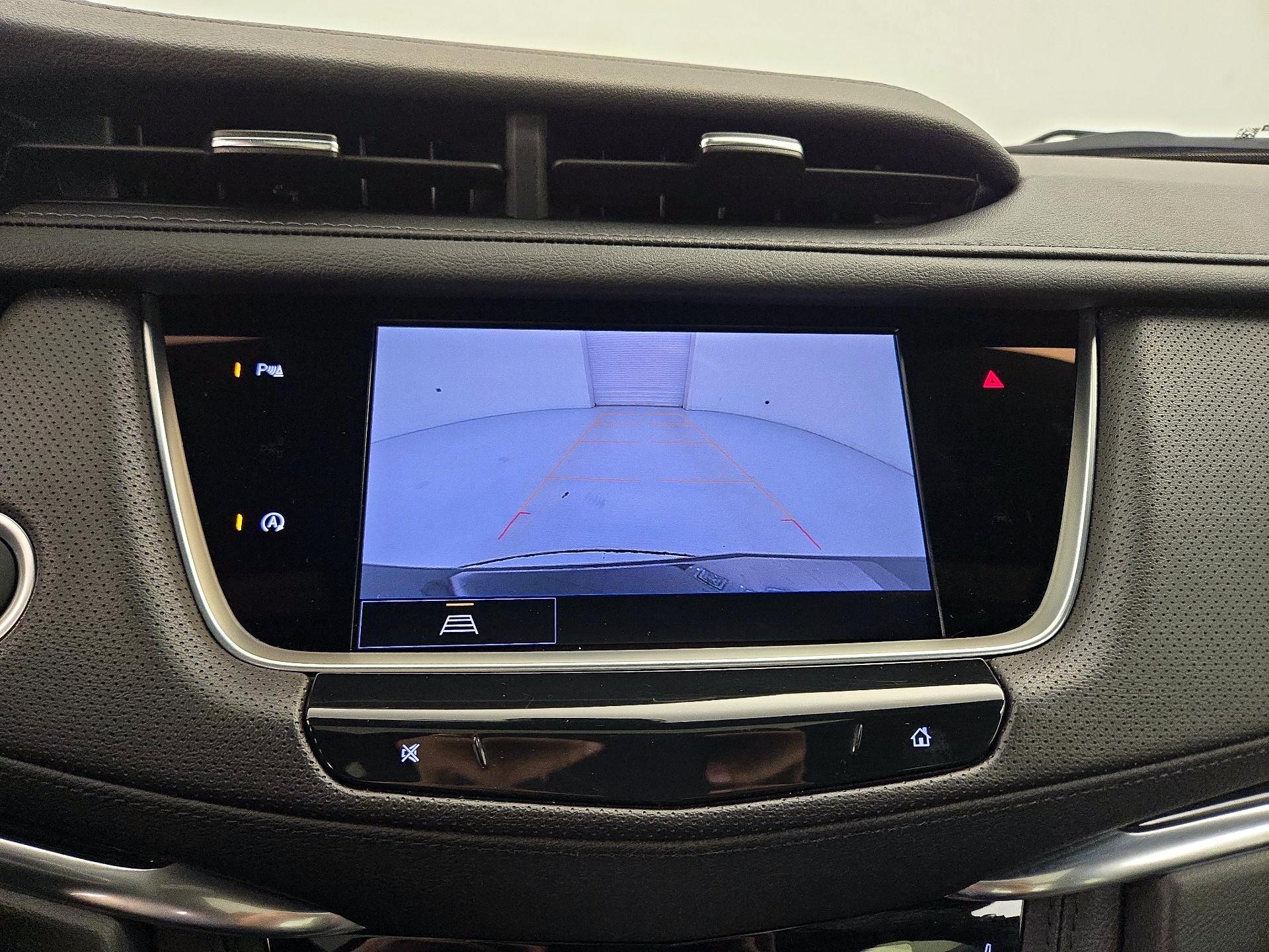 Thumbnail: 2025 Cadillac XT5 - 15