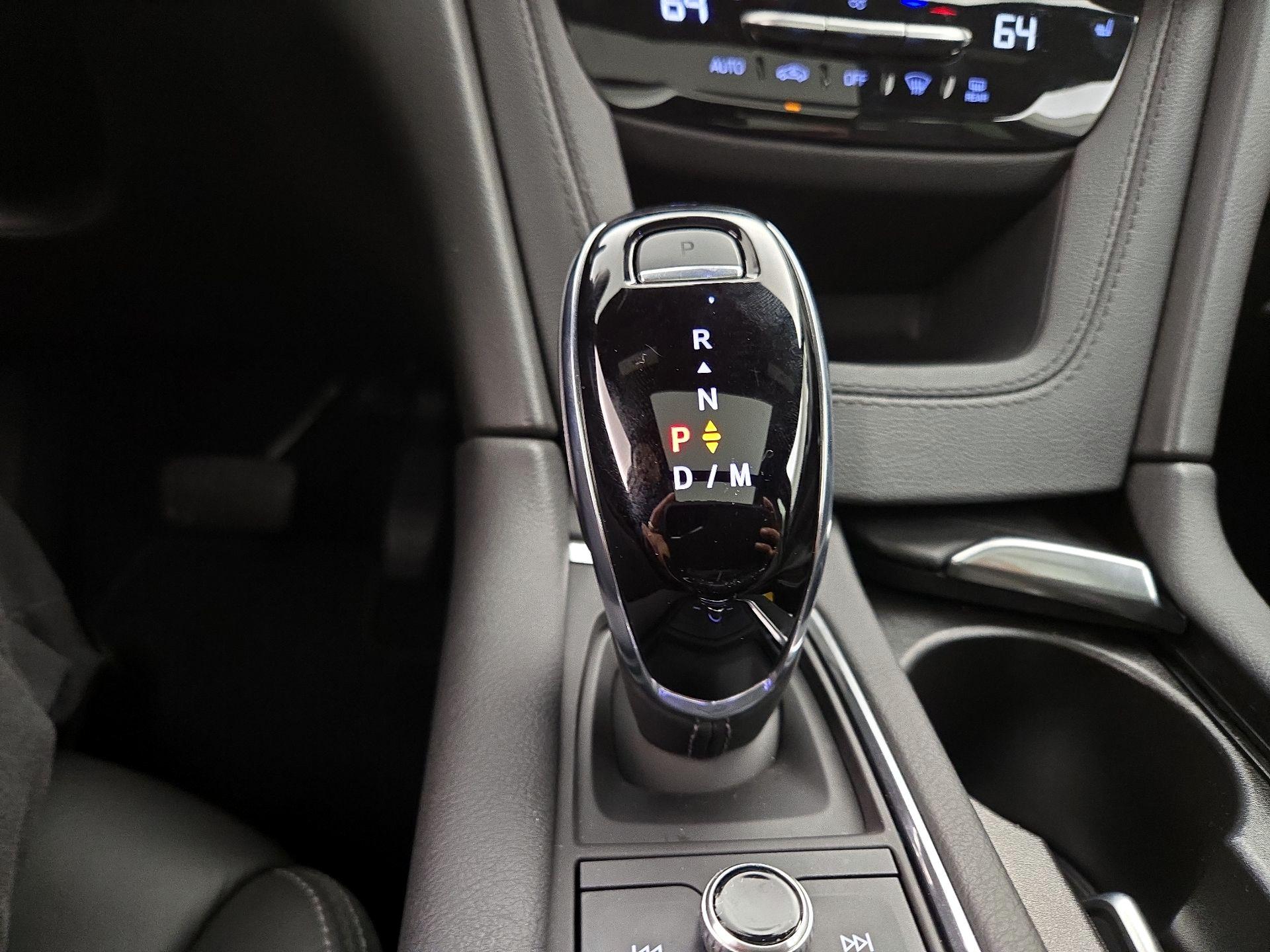 Thumbnail: 2025 Cadillac XT5 - 18