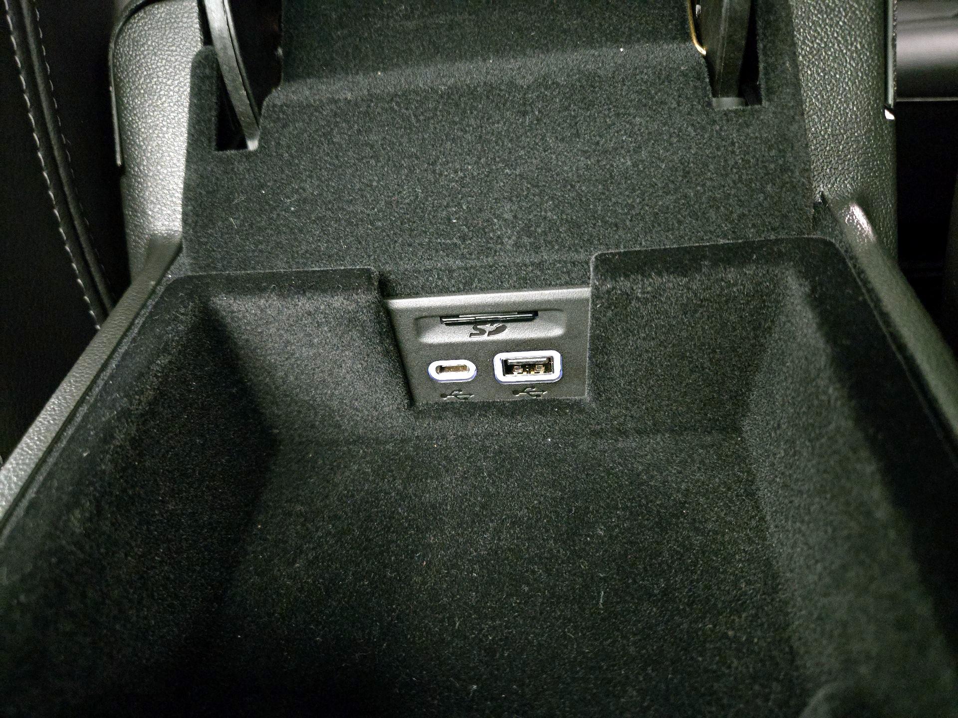 Thumbnail: 2025 Cadillac XT5 - 19