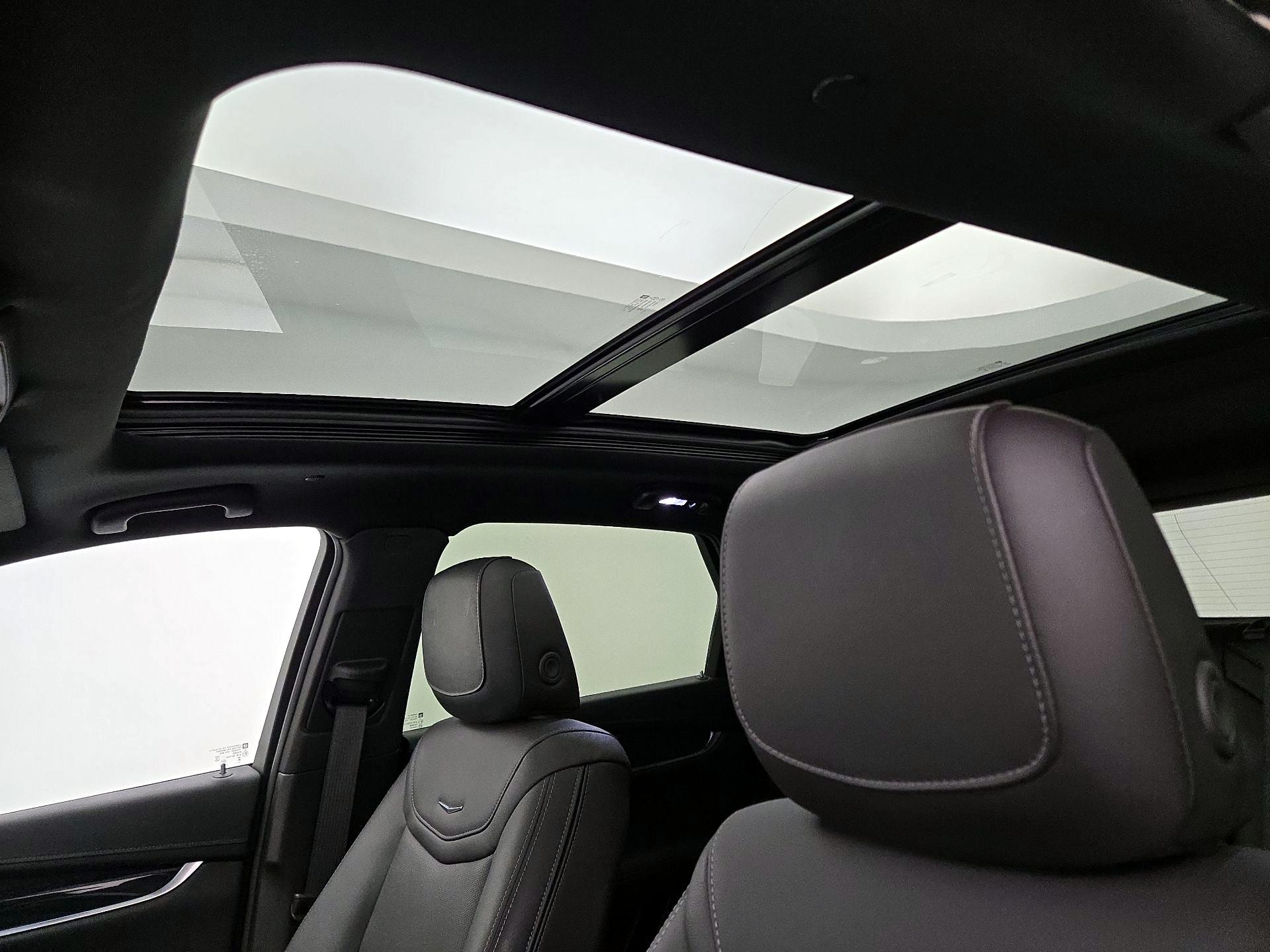 Thumbnail: 2025 Cadillac XT5 - 20