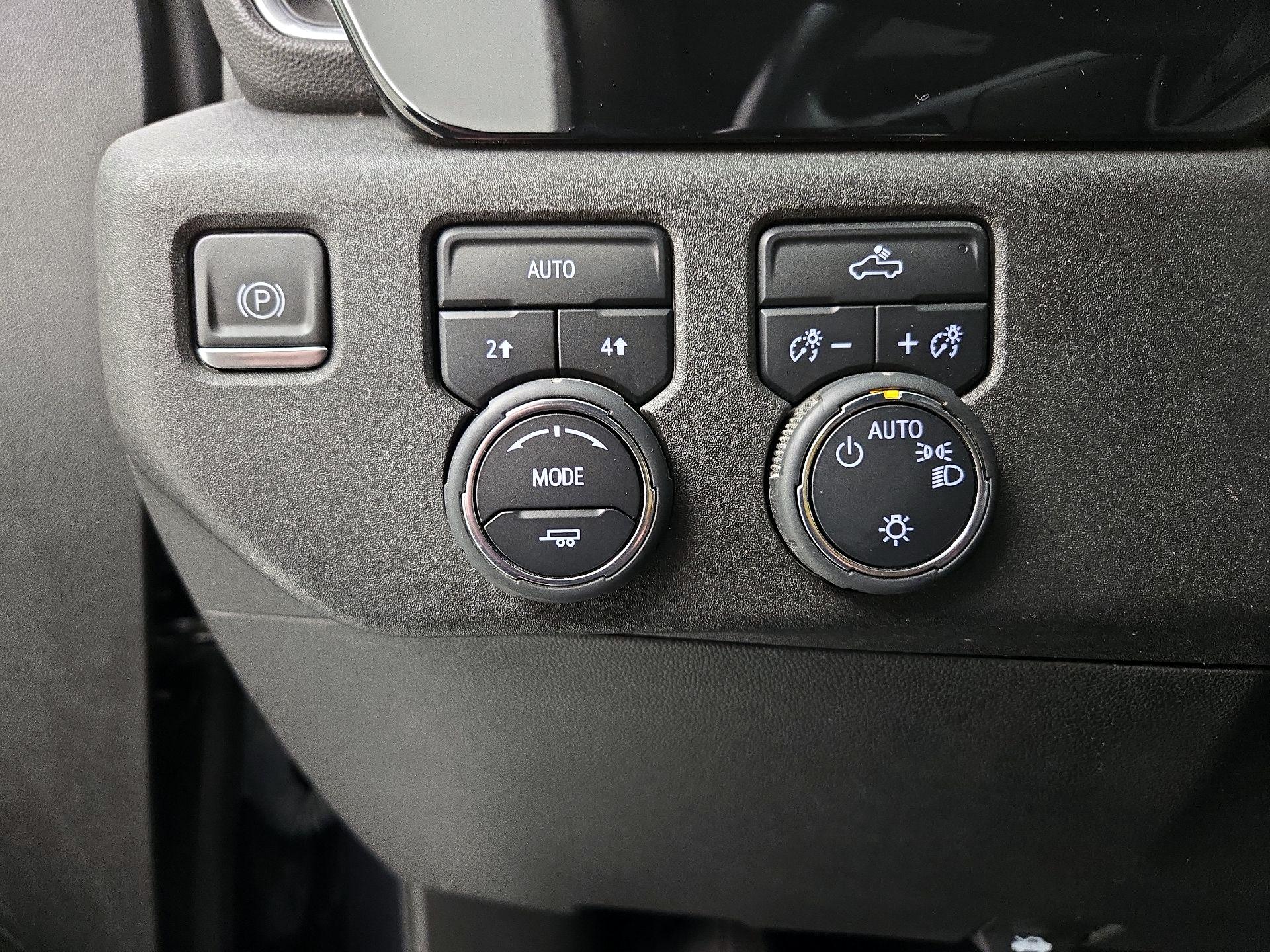 Thumbnail: 2023 Chevrolet Silverado 1500 - 13