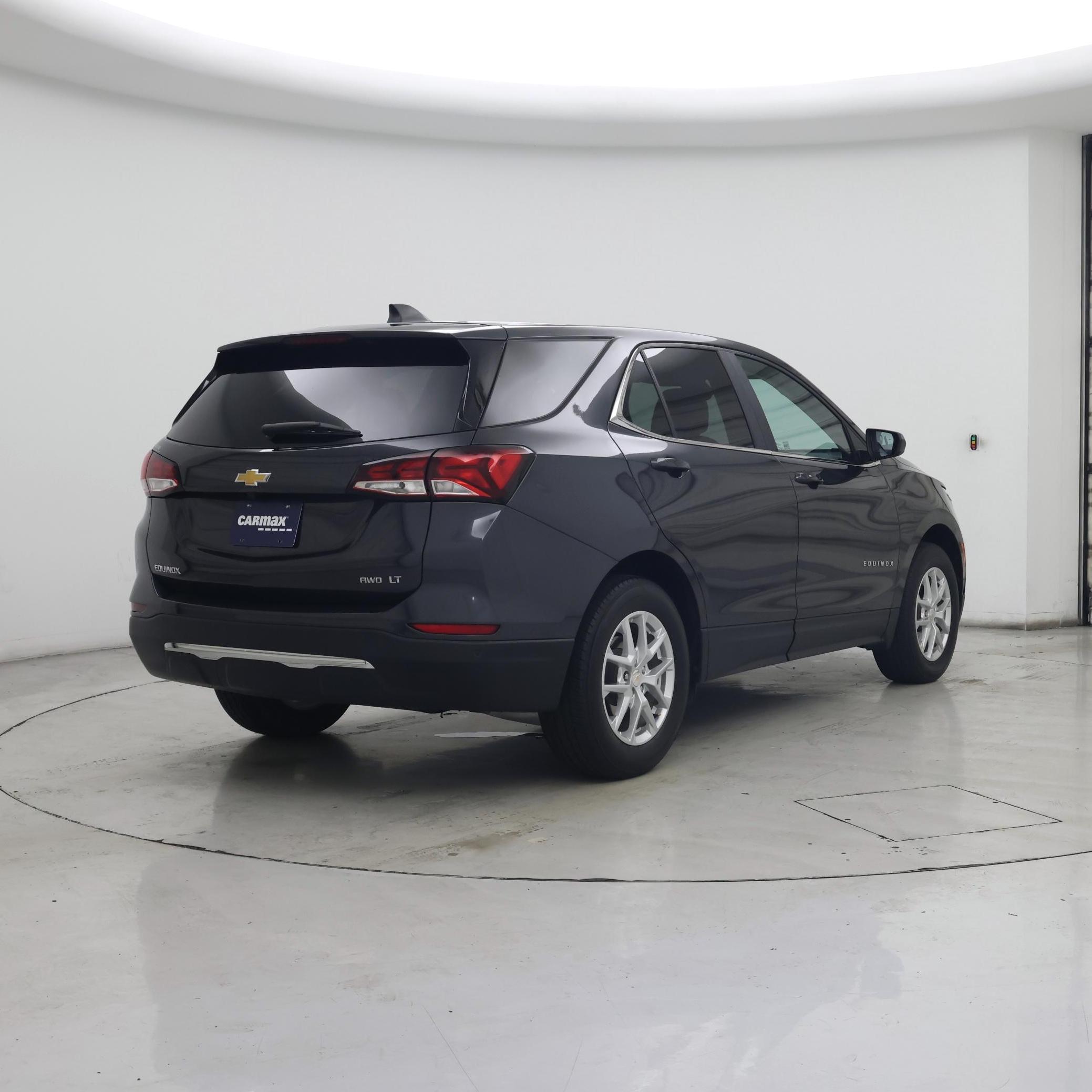 Thumbnail: 2022 Chevrolet Equinox - 8