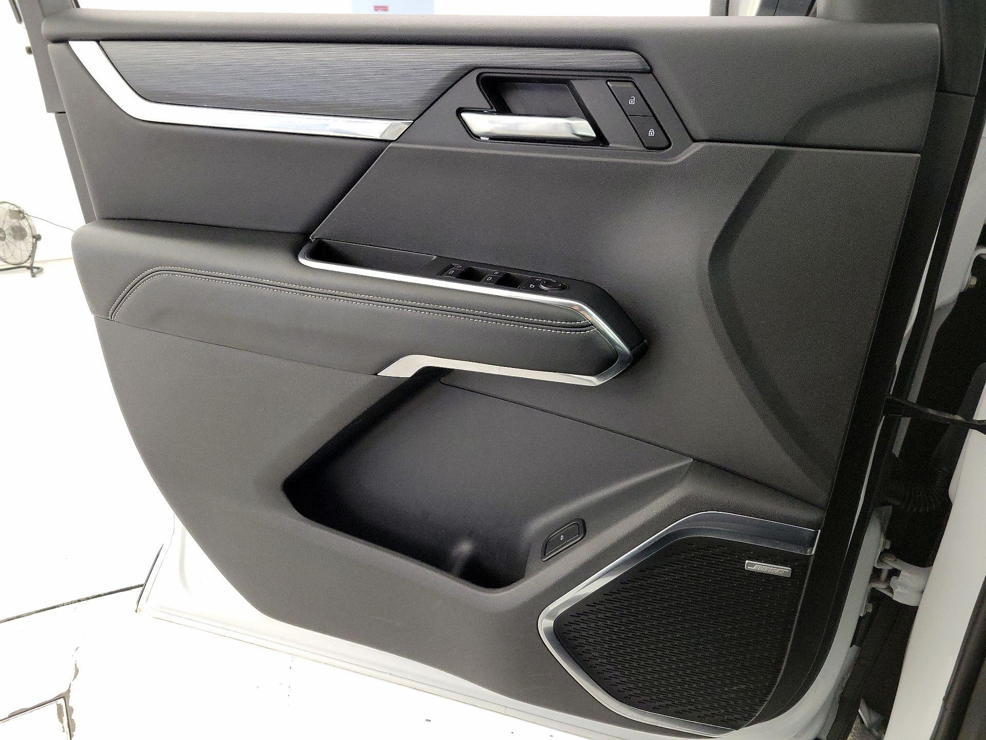 Thumbnail: 2025 GMC Acadia - 12