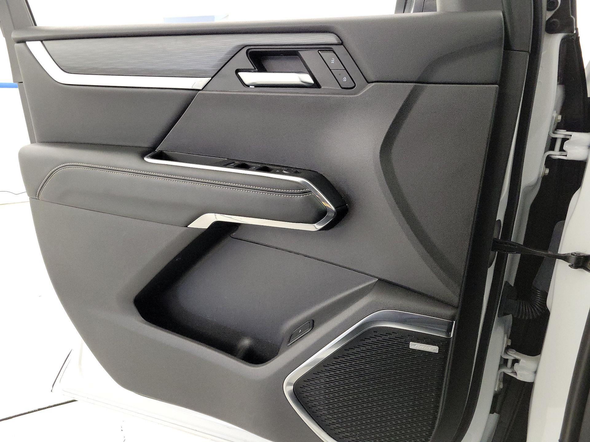 Thumbnail: 2025 GMC Acadia - 12