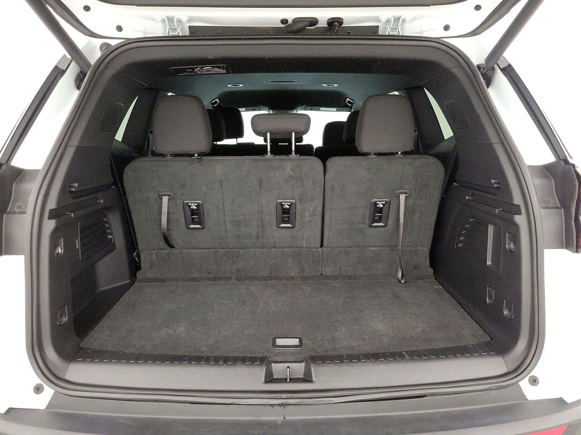 Thumbnail: 2025 GMC Acadia - 19