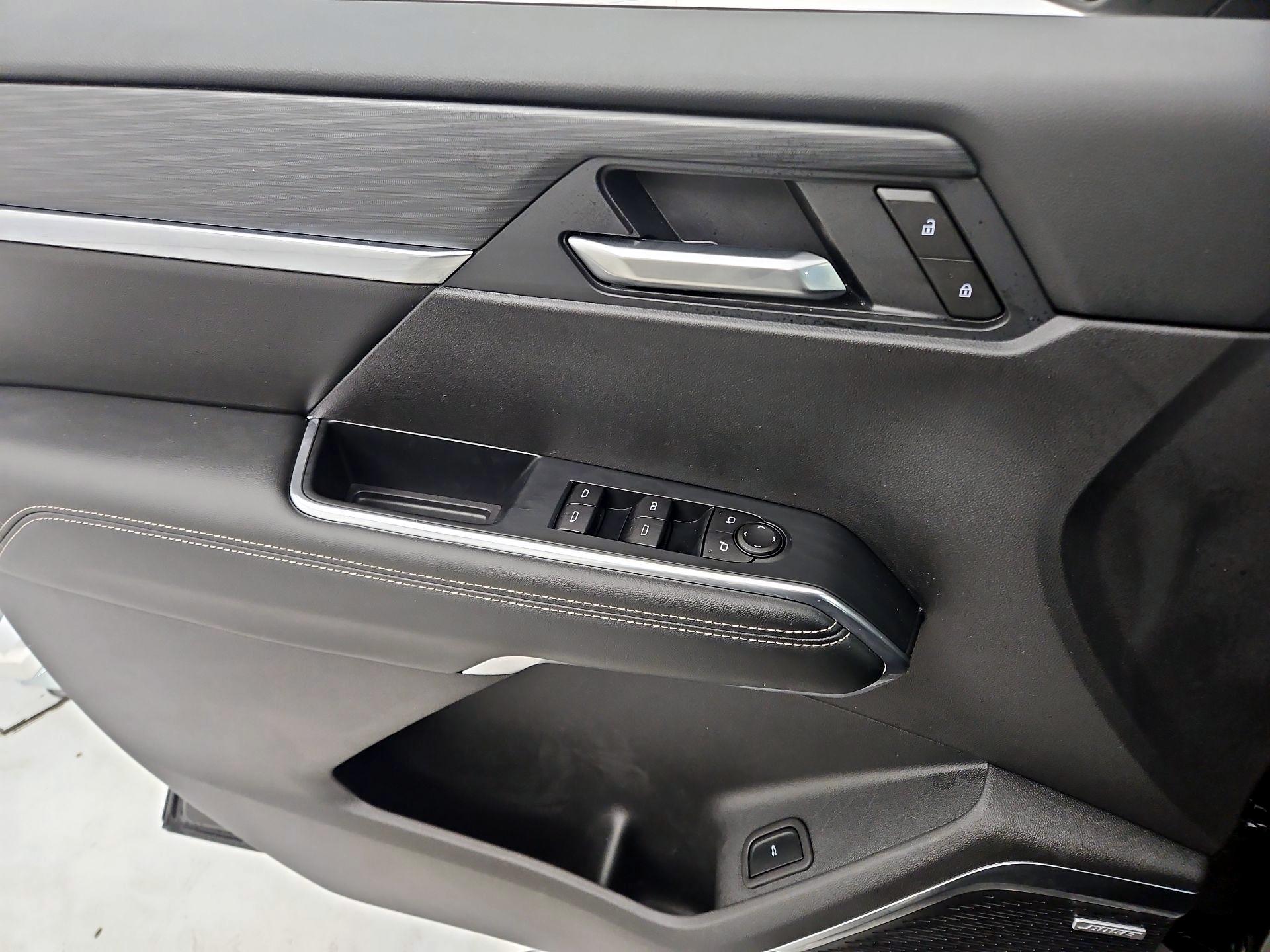 Thumbnail: 2025 GMC Acadia - 12