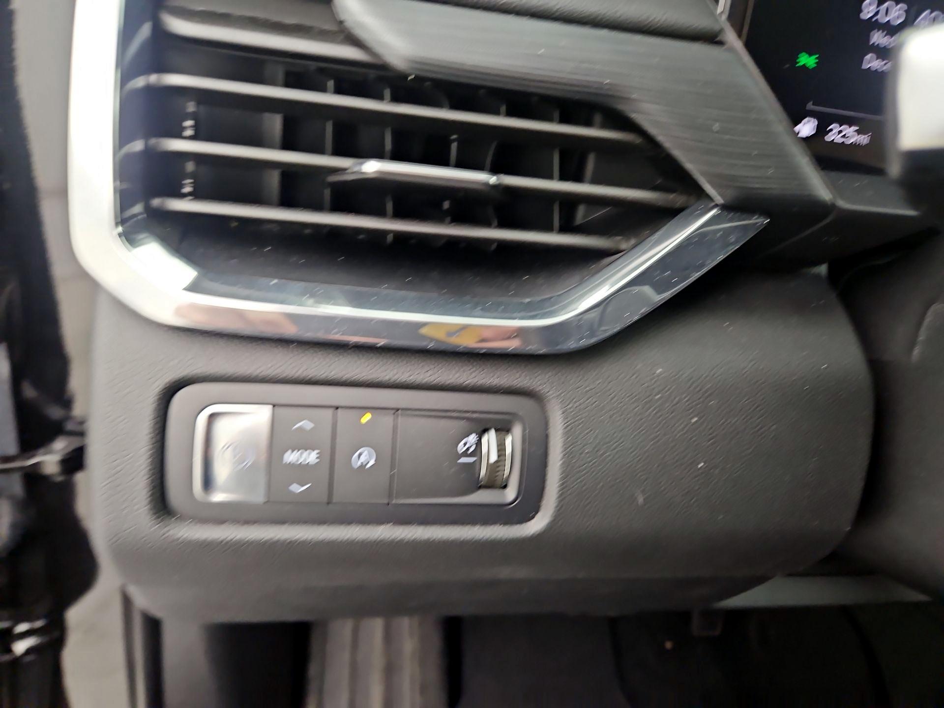 Thumbnail: 2025 GMC Acadia - 13