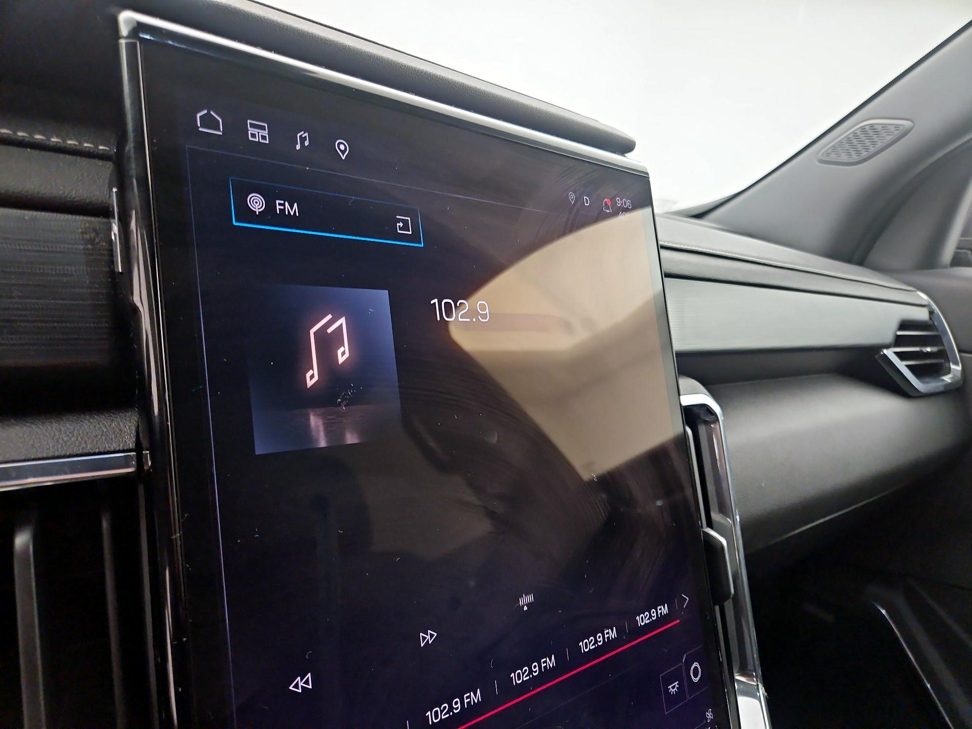 Thumbnail: 2025 GMC Acadia - 15