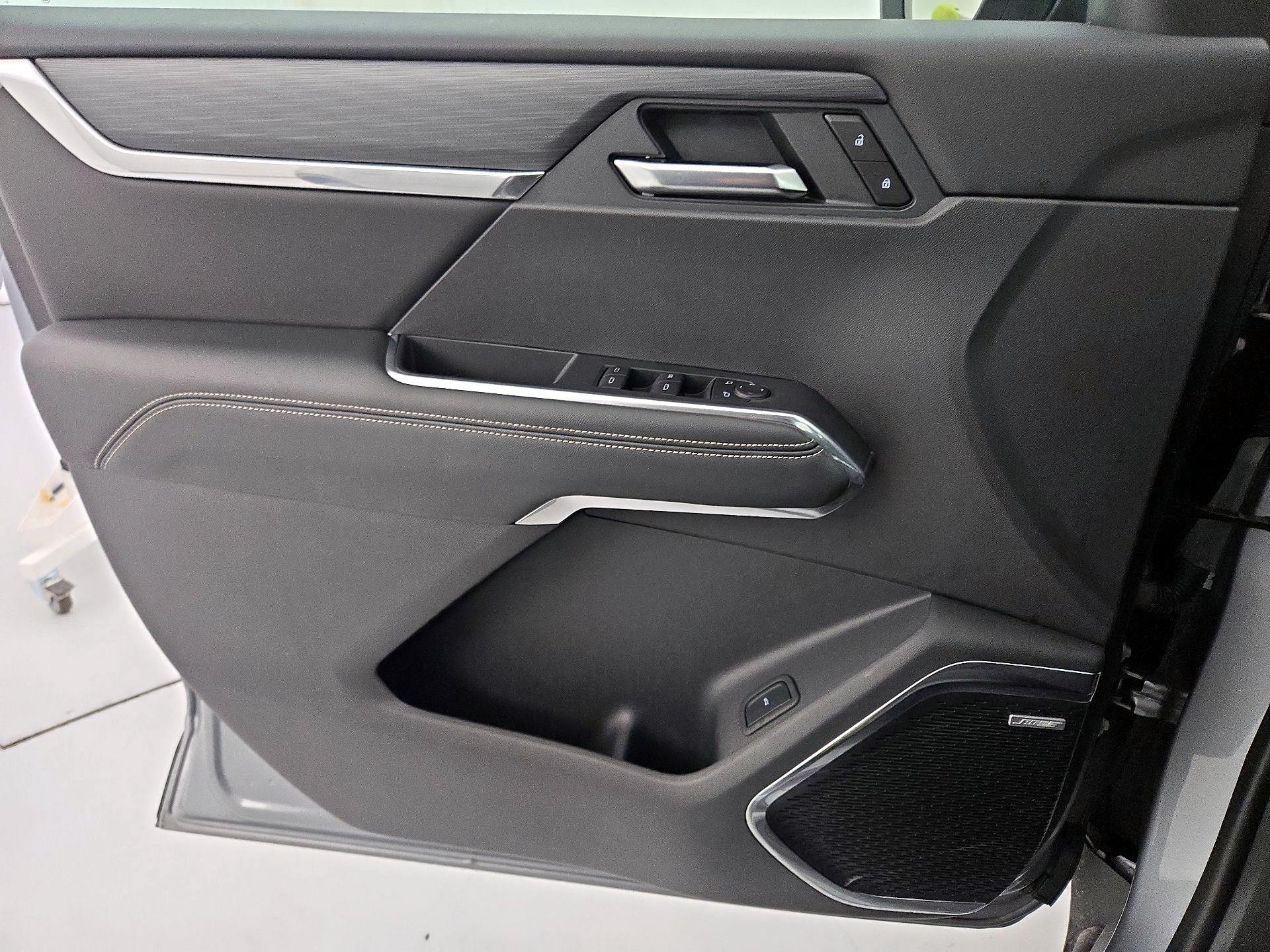 Thumbnail: 2025 GMC Acadia - 12