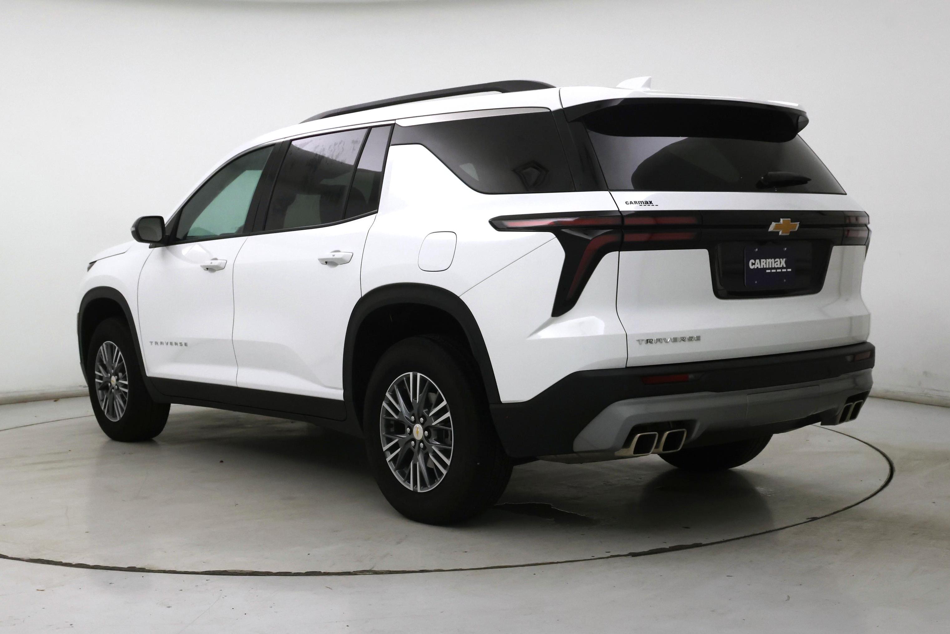 Thumbnail: 2025 Chevrolet Traverse - 2