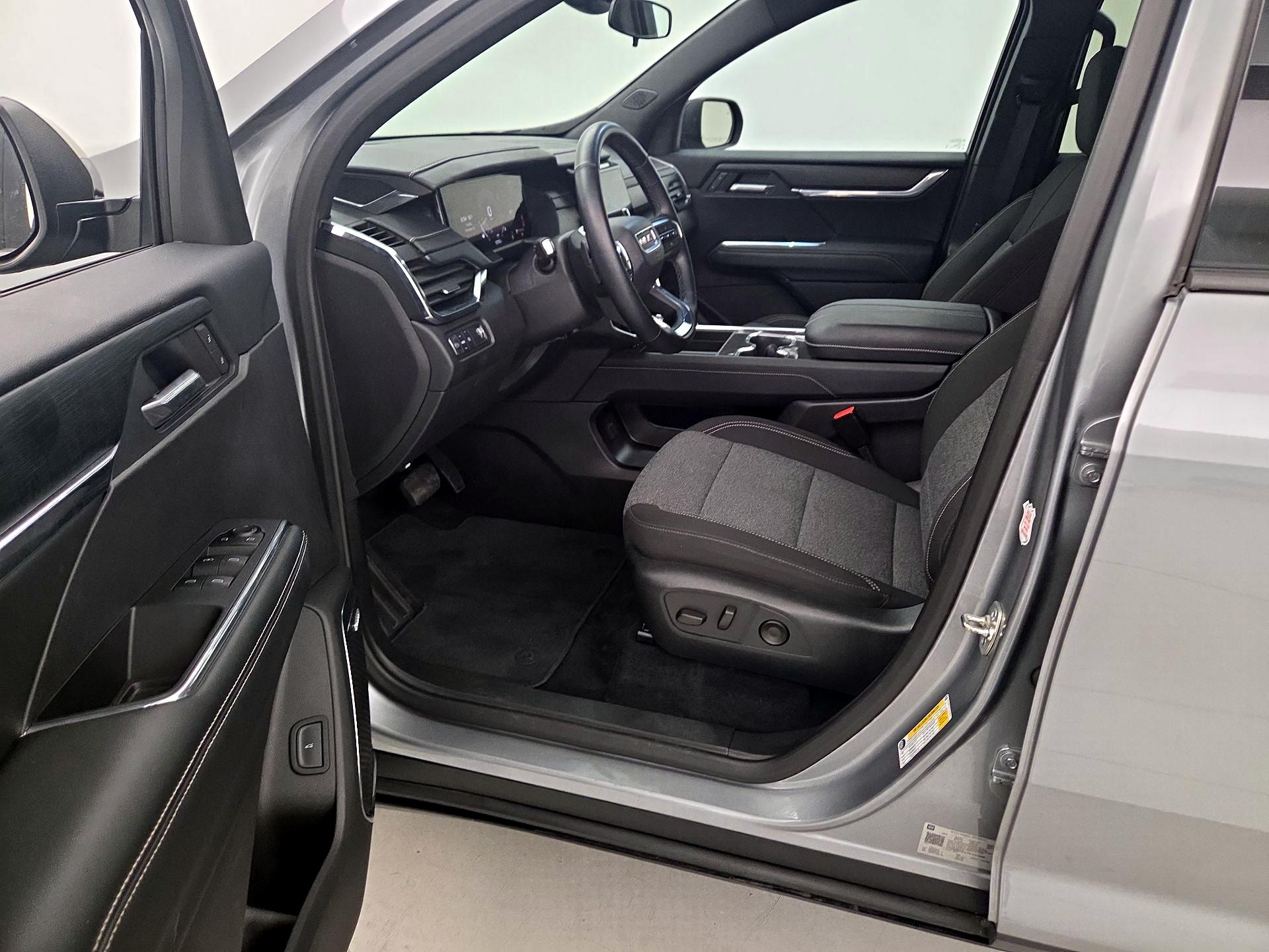 Thumbnail: 2025 GMC Acadia - 11