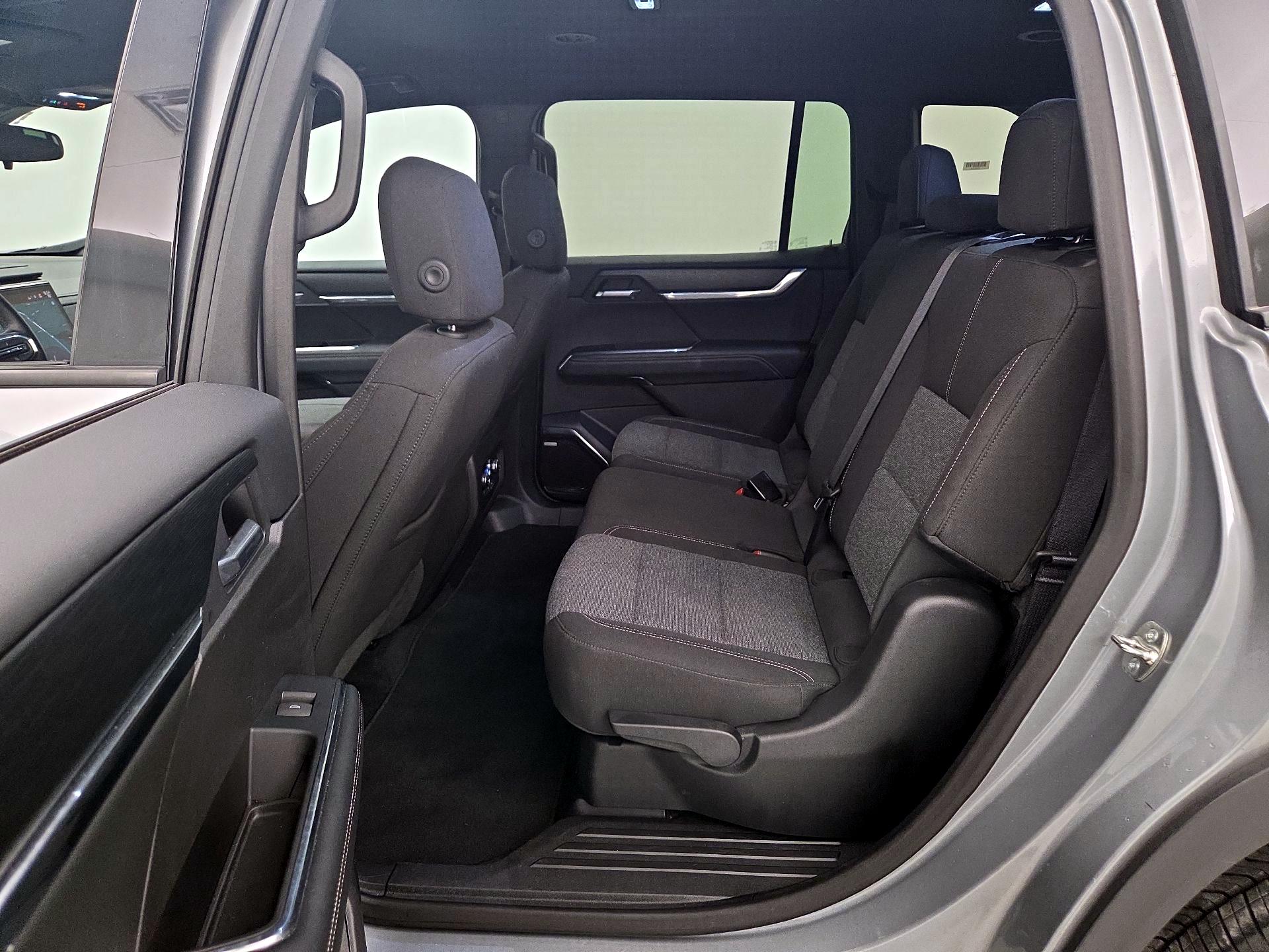 Thumbnail: 2025 GMC Acadia - 20