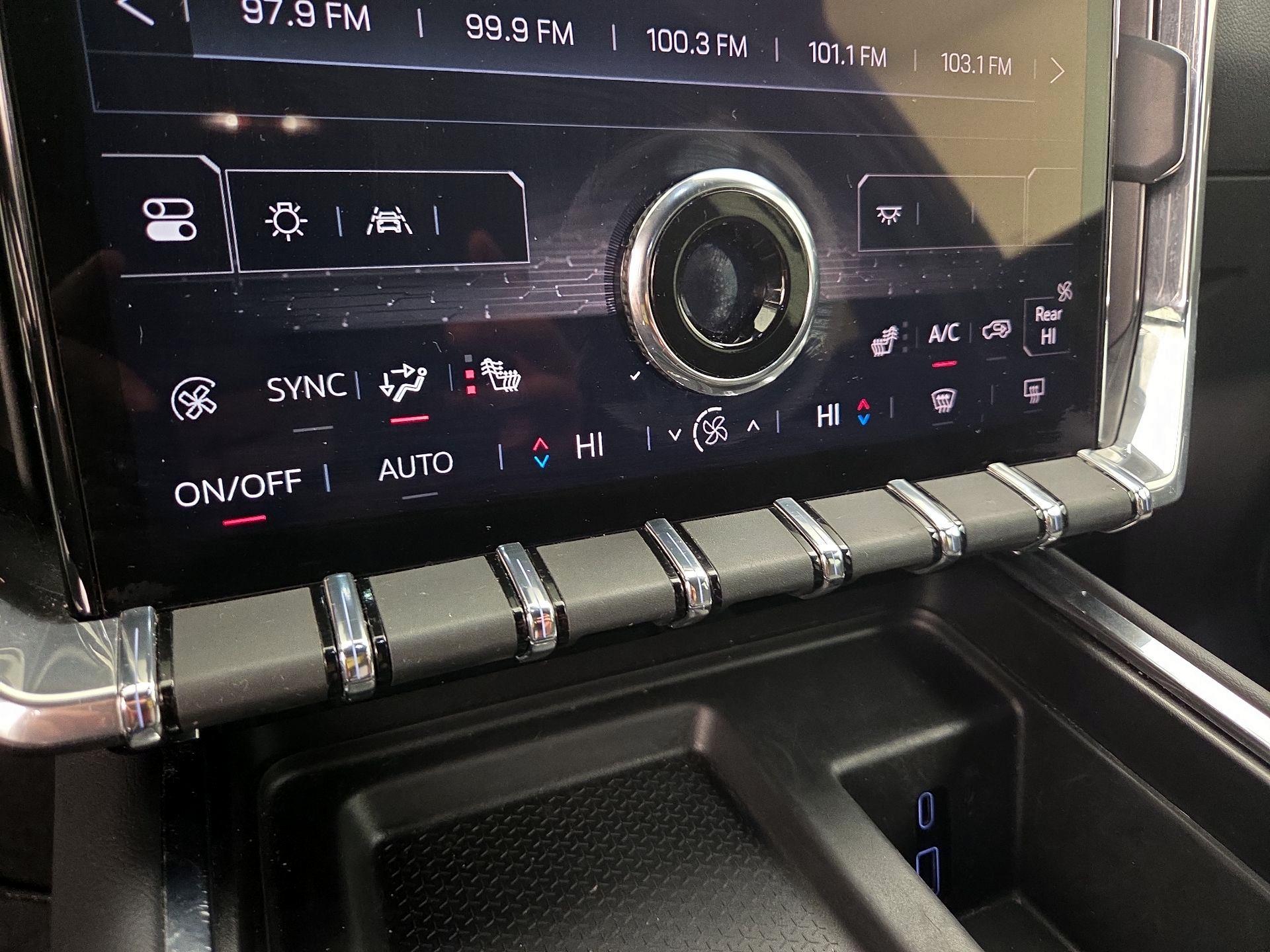 Thumbnail: 2025 GMC Acadia - 16