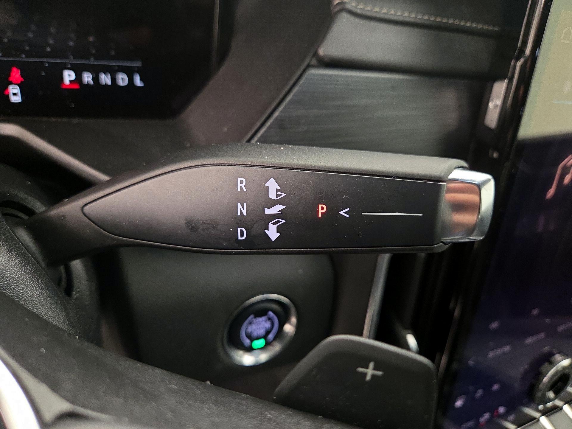 Thumbnail: 2025 GMC Acadia - 17