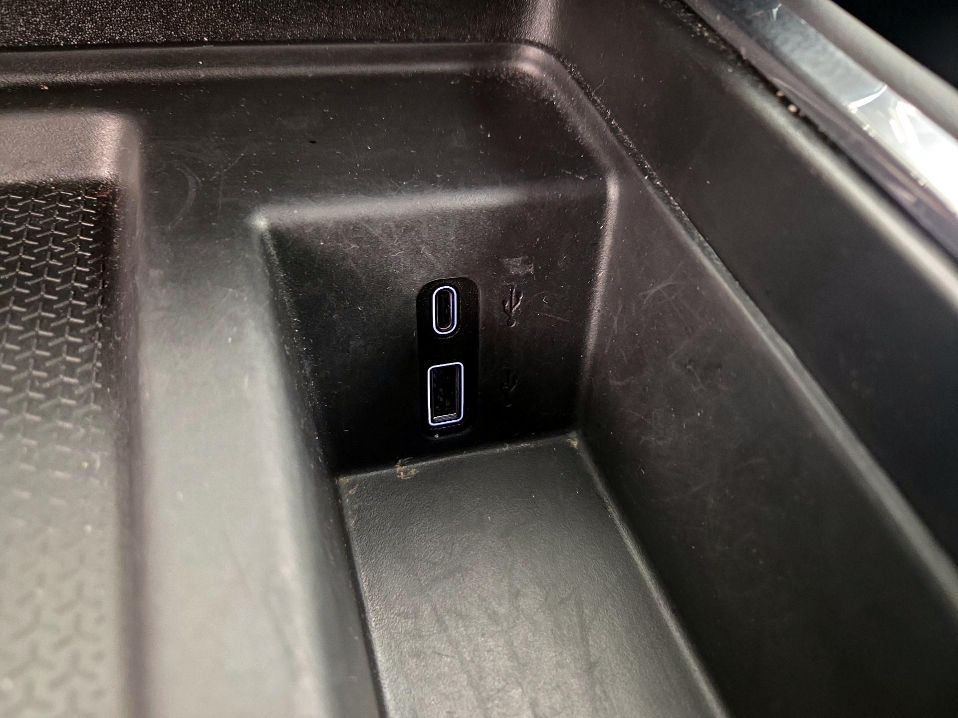 Thumbnail: 2025 GMC Acadia - 18