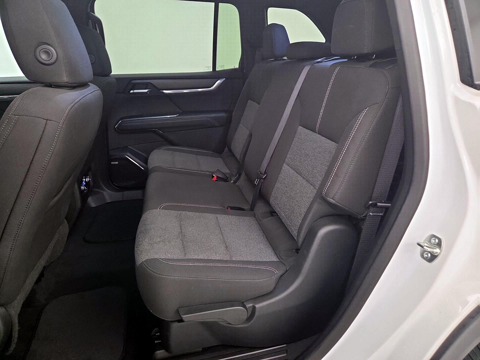 Thumbnail: 2025 GMC Acadia - 19