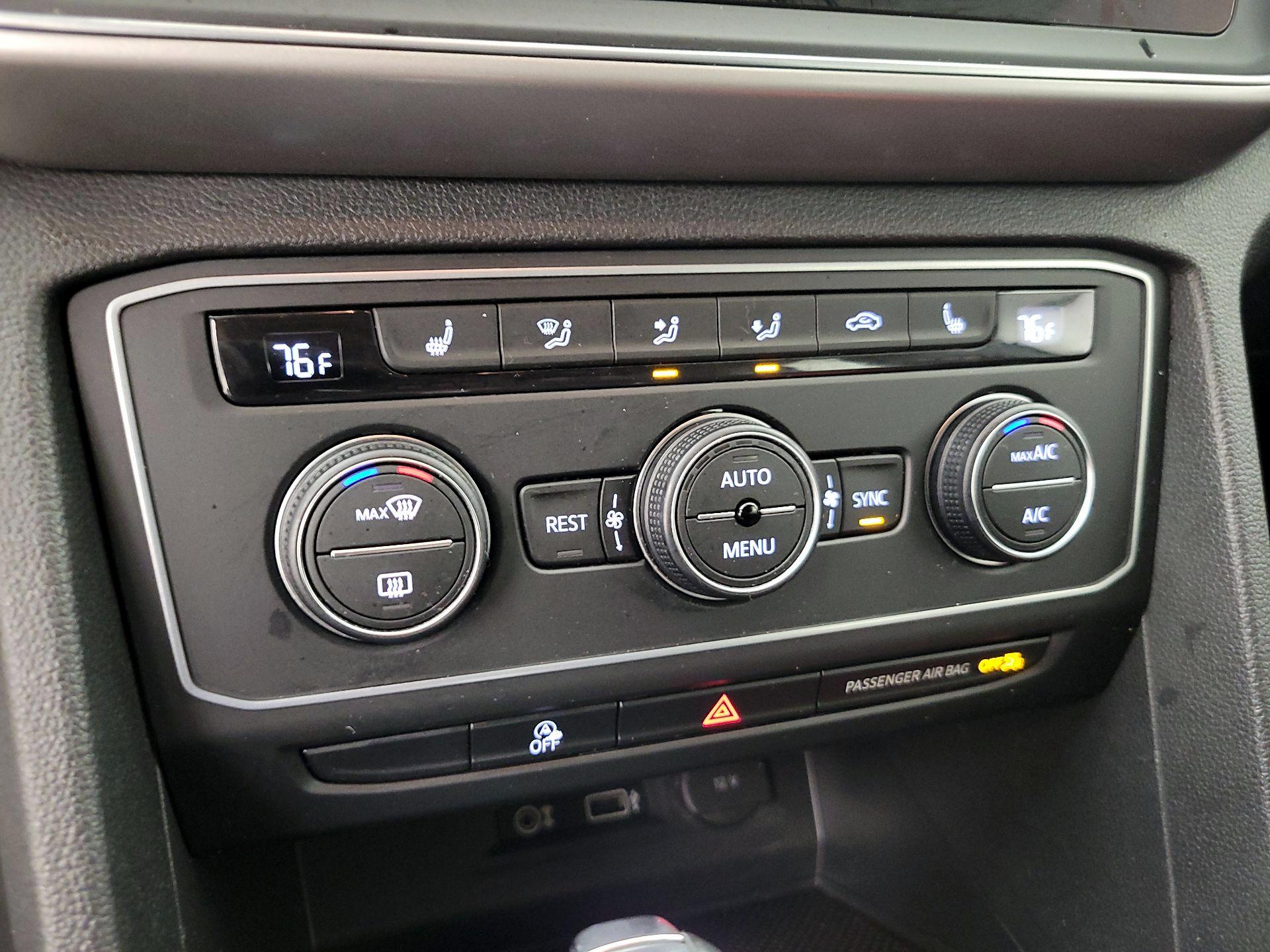 Thumbnail: 2019 Volkswagen Atlas - 16