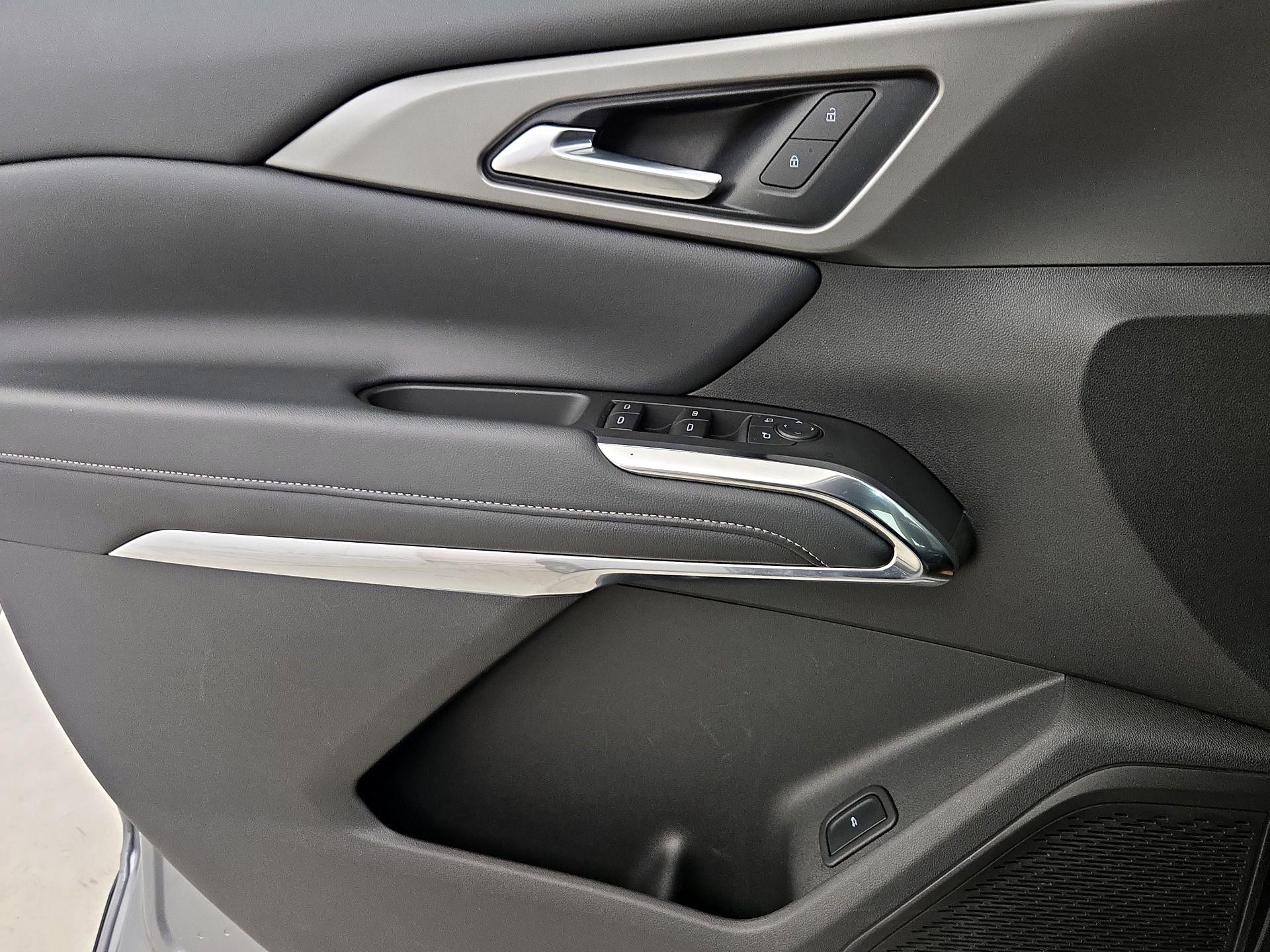 Thumbnail: 2025 Chevrolet Traverse - 12