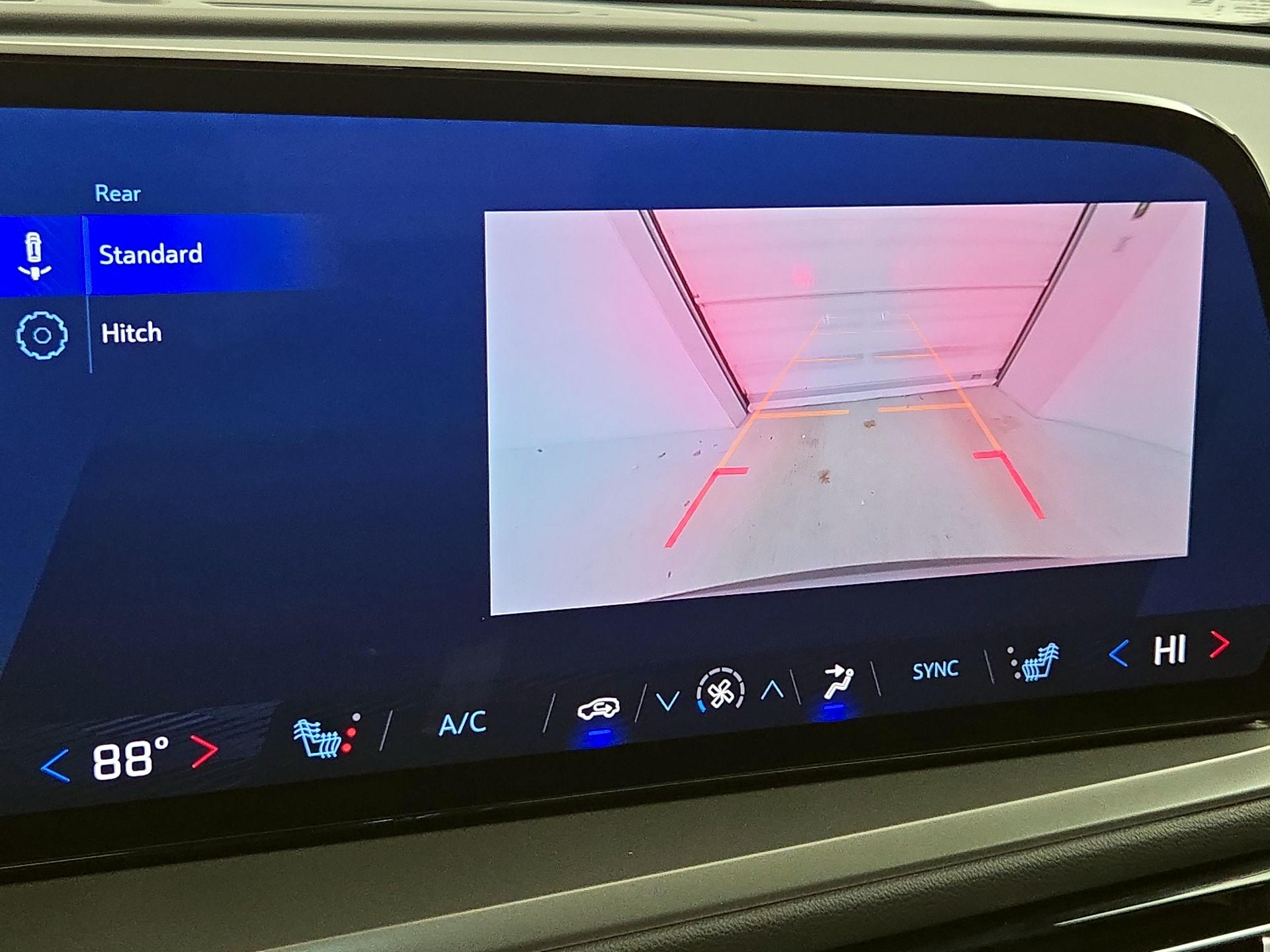 Thumbnail: 2025 Chevrolet Traverse - 14