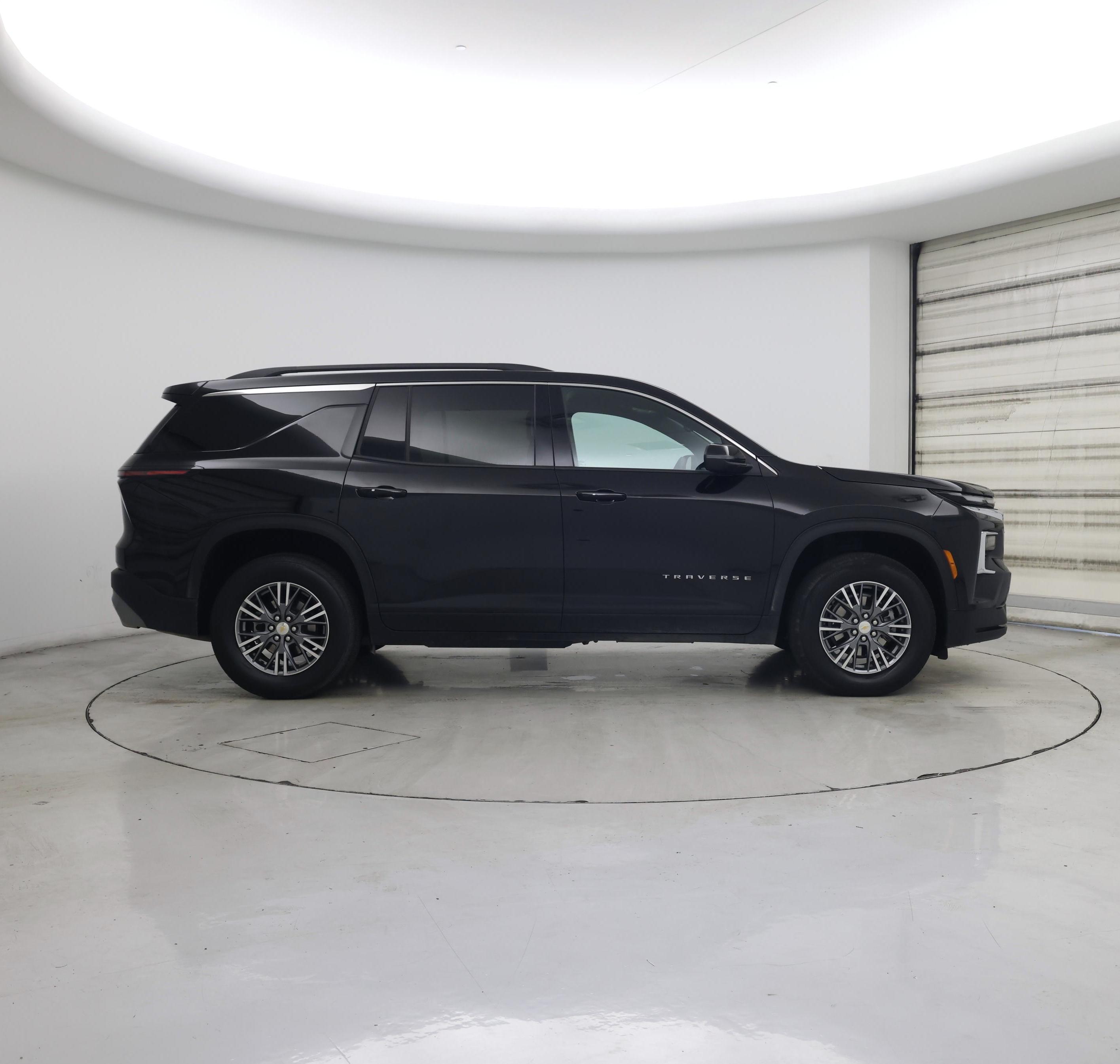 Thumbnail: 2025 Chevrolet Traverse - 7