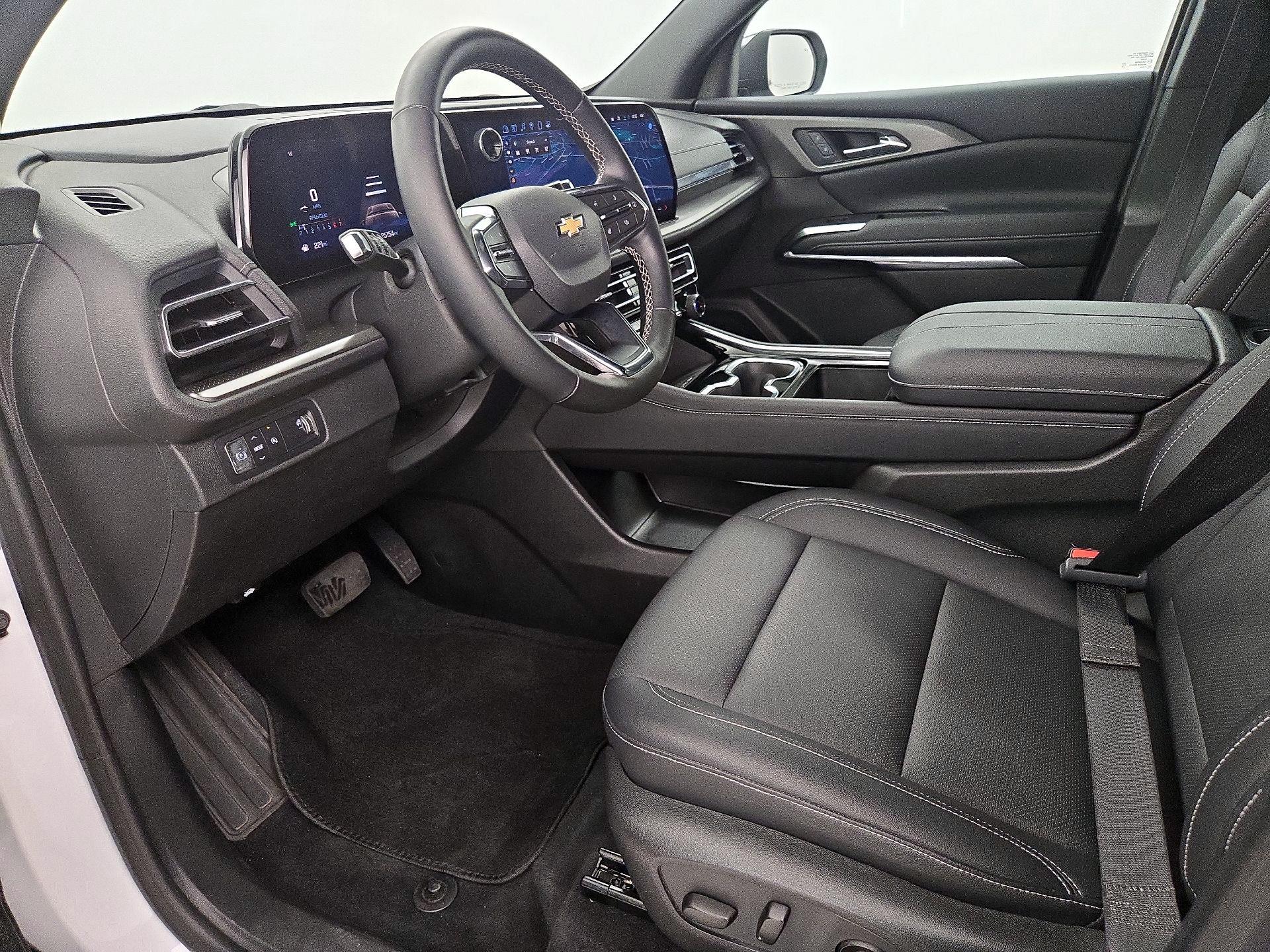 Thumbnail: 2025 Chevrolet Traverse - 11