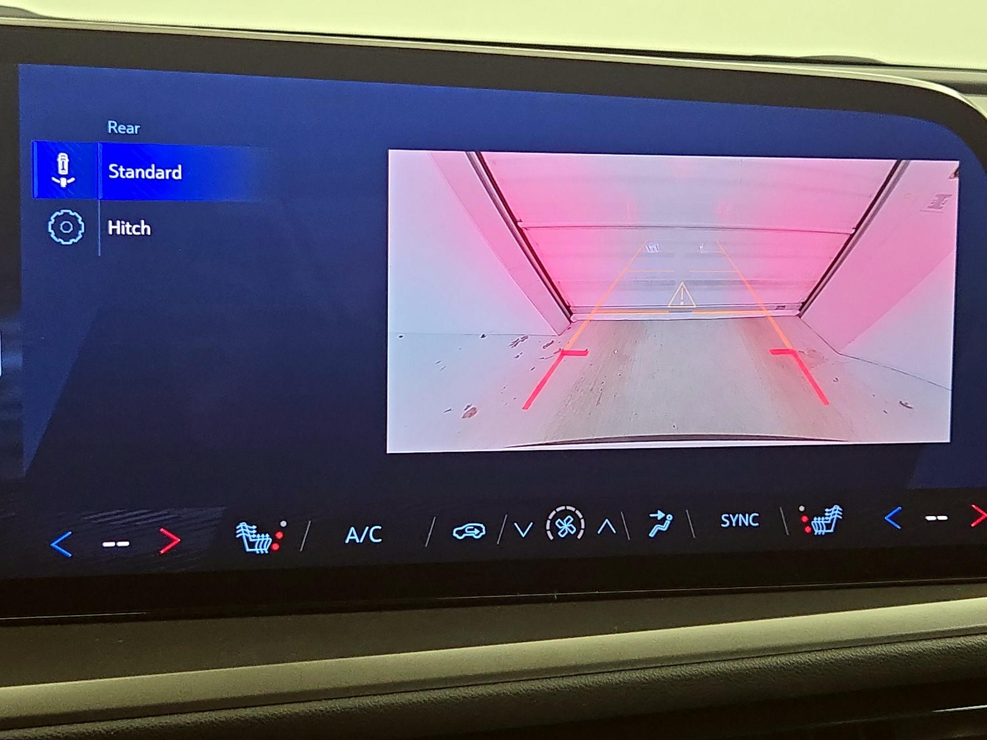 Thumbnail: 2025 Chevrolet Traverse - 15