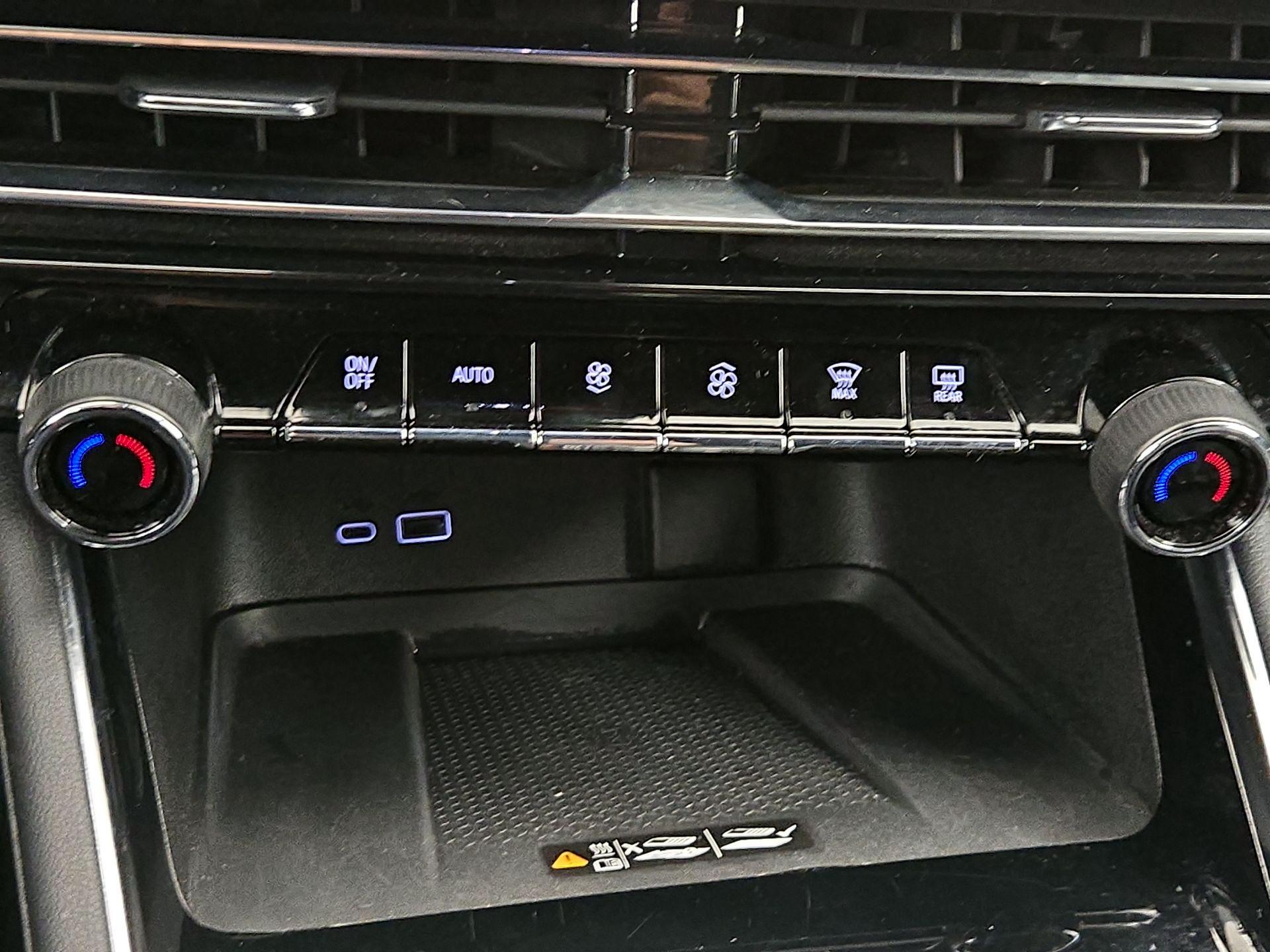 Thumbnail: 2025 Chevrolet Traverse - 17