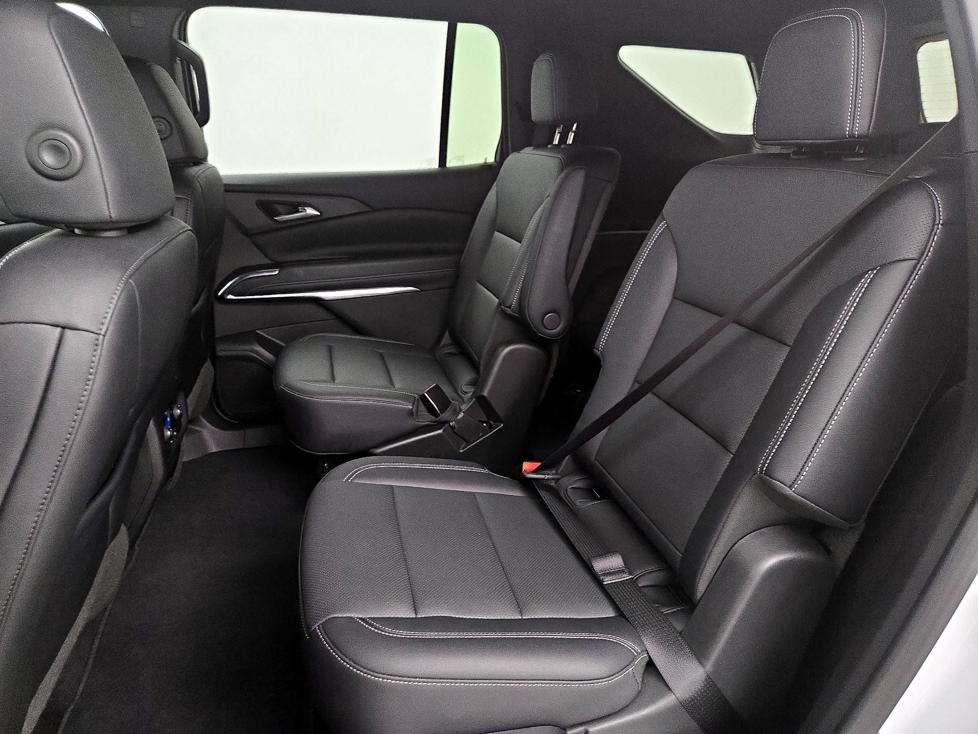 Thumbnail: 2025 Chevrolet Traverse - 20