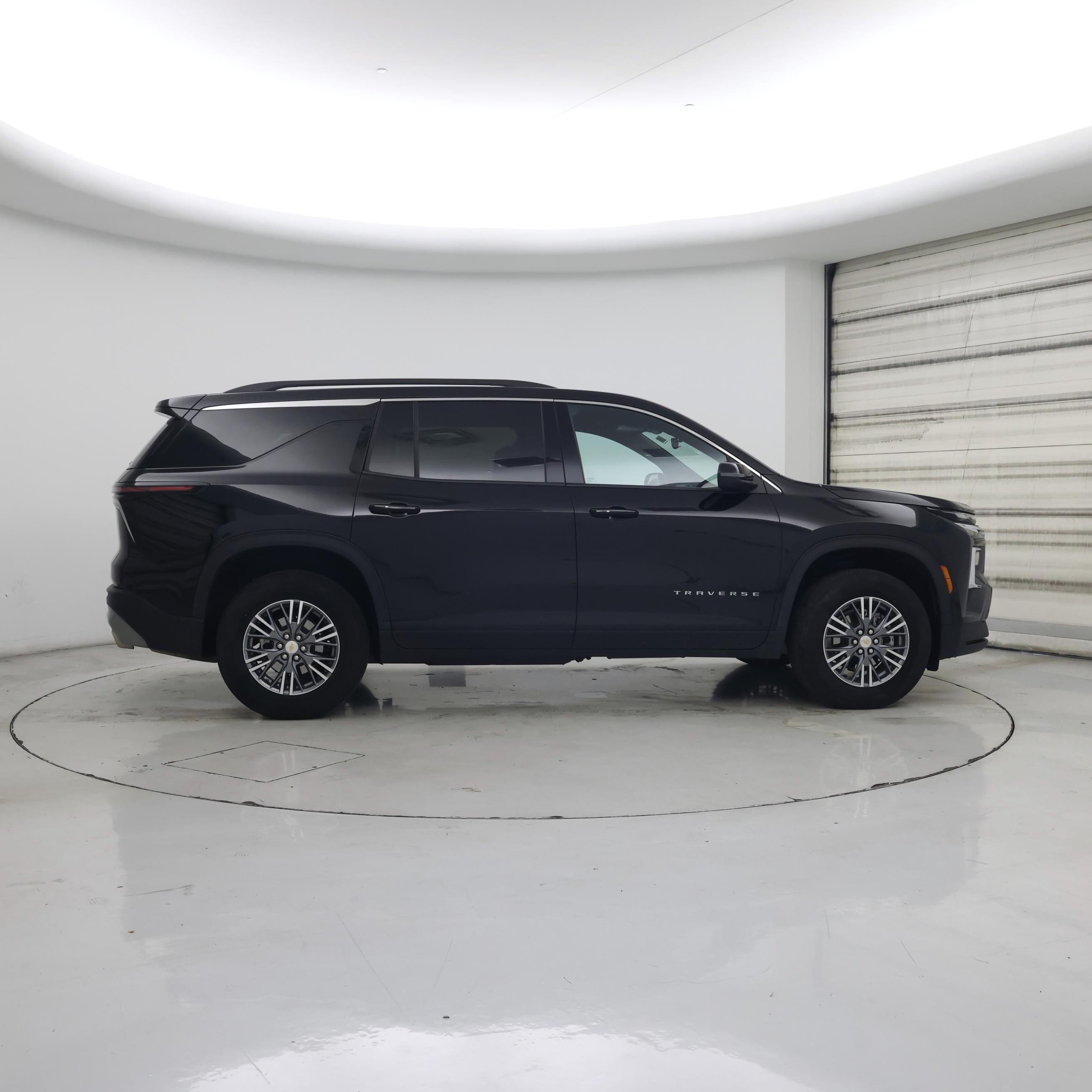 Thumbnail: 2025 Chevrolet Traverse - 7